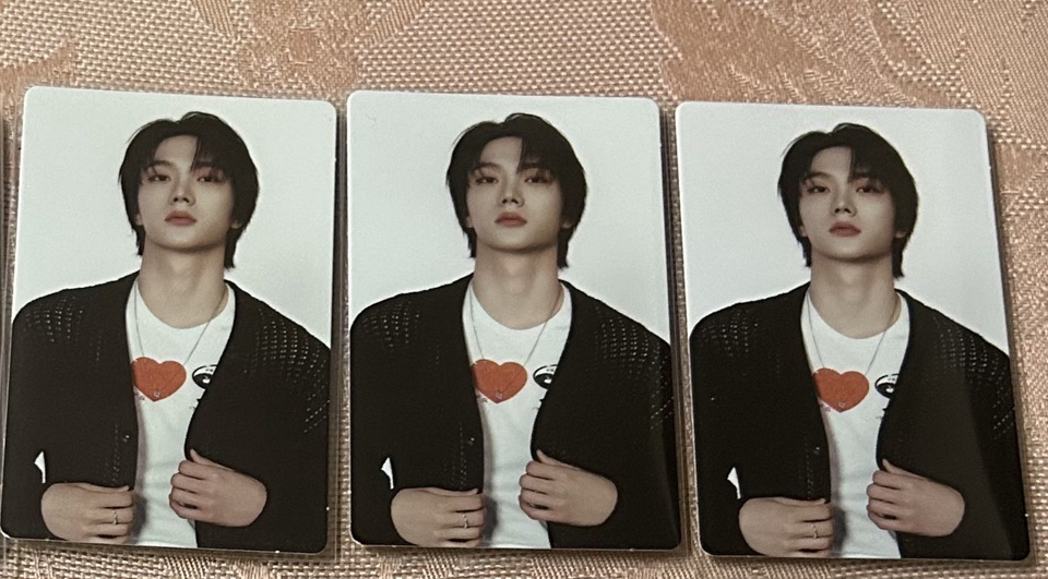 💫韓安卡包卡 白背