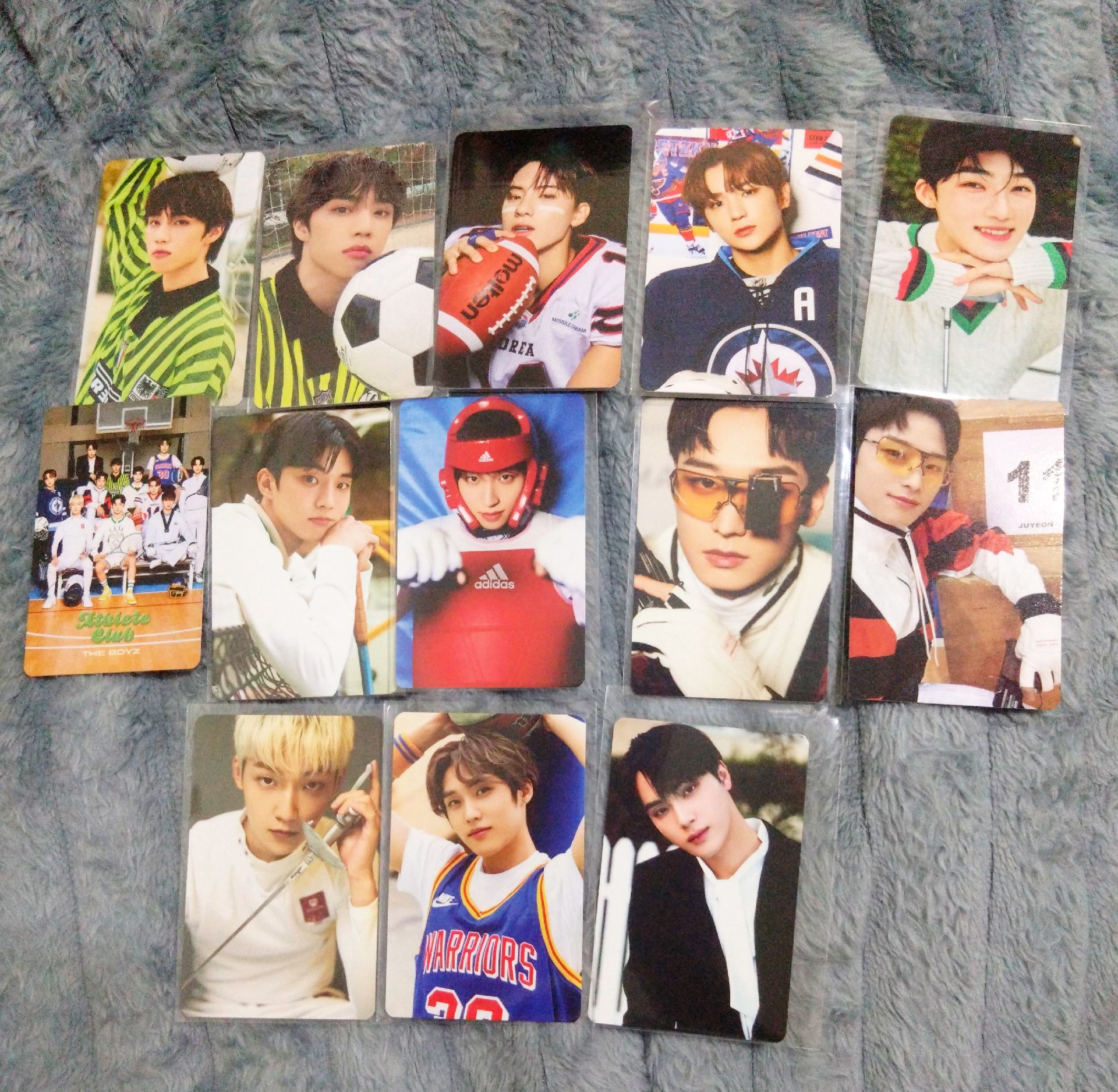 TBZ | 2022 年曆卡整圖不拆