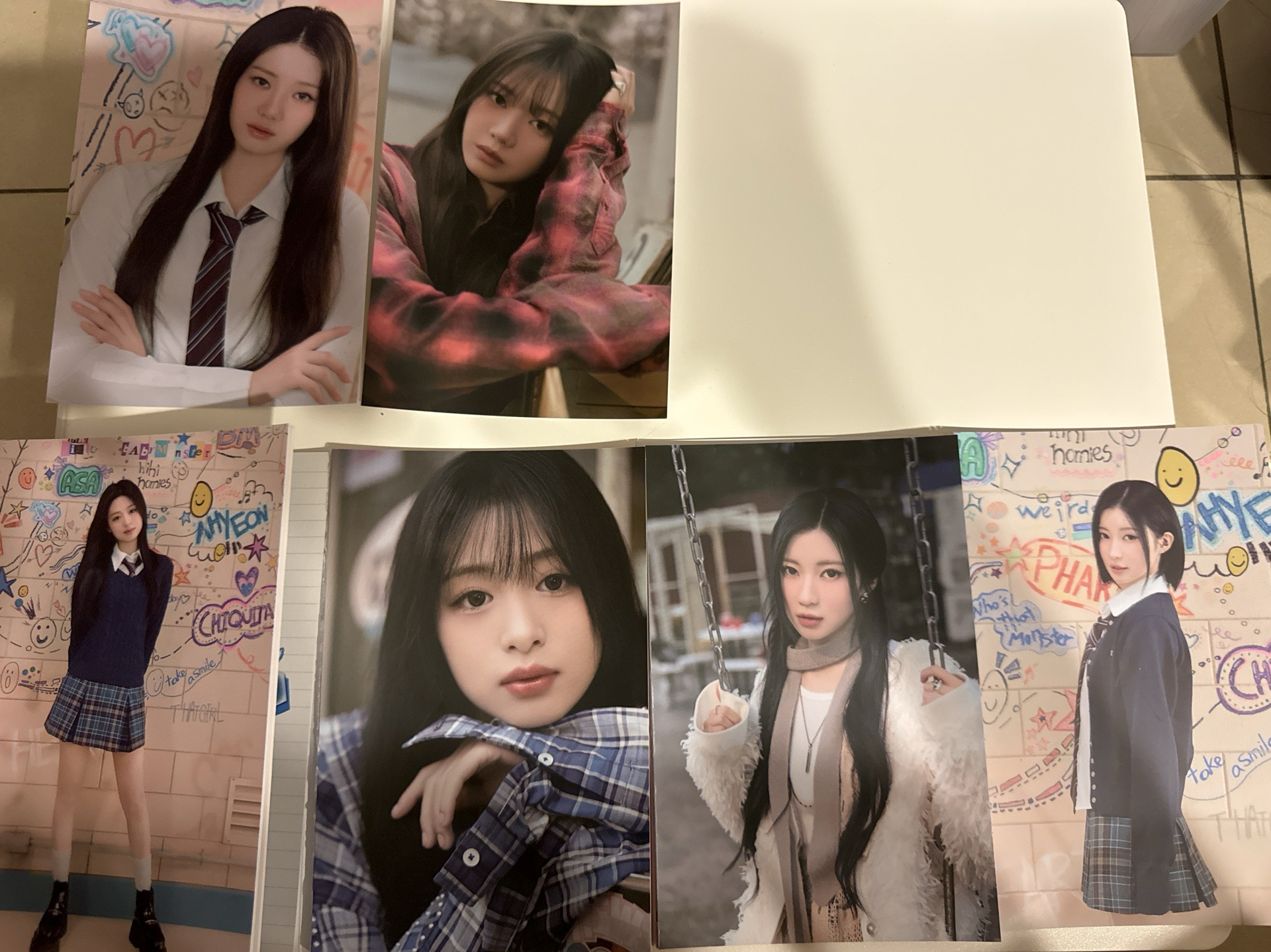 寶怪世巡明信片