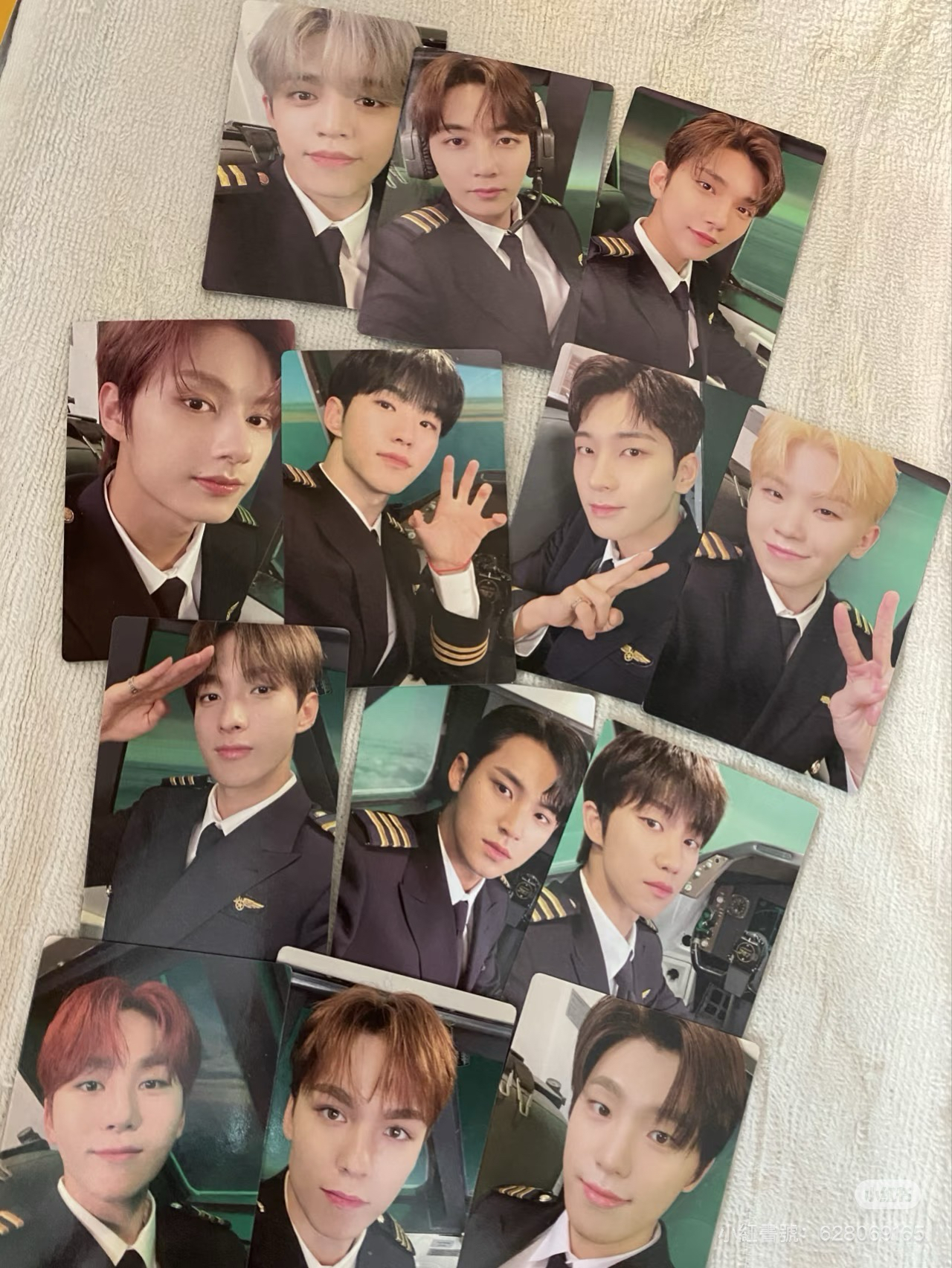 機長一套不拆（證件照 名條有缺） 直出不綁