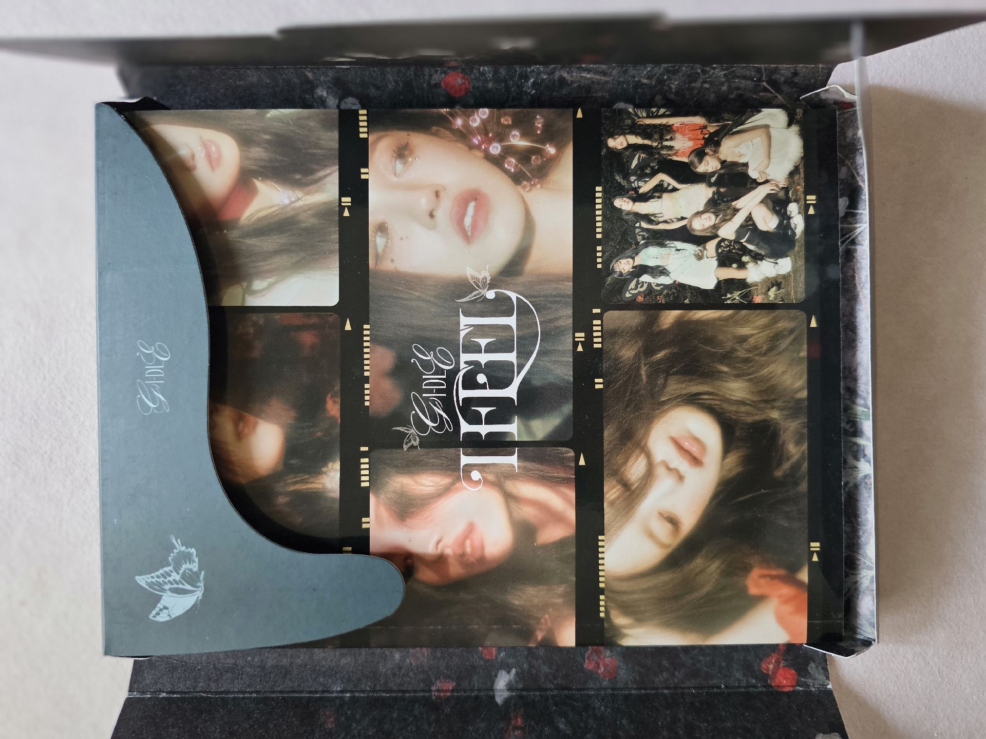 [ i-dle* ] 迷你六輯 I FEEL蝴蝶版空專