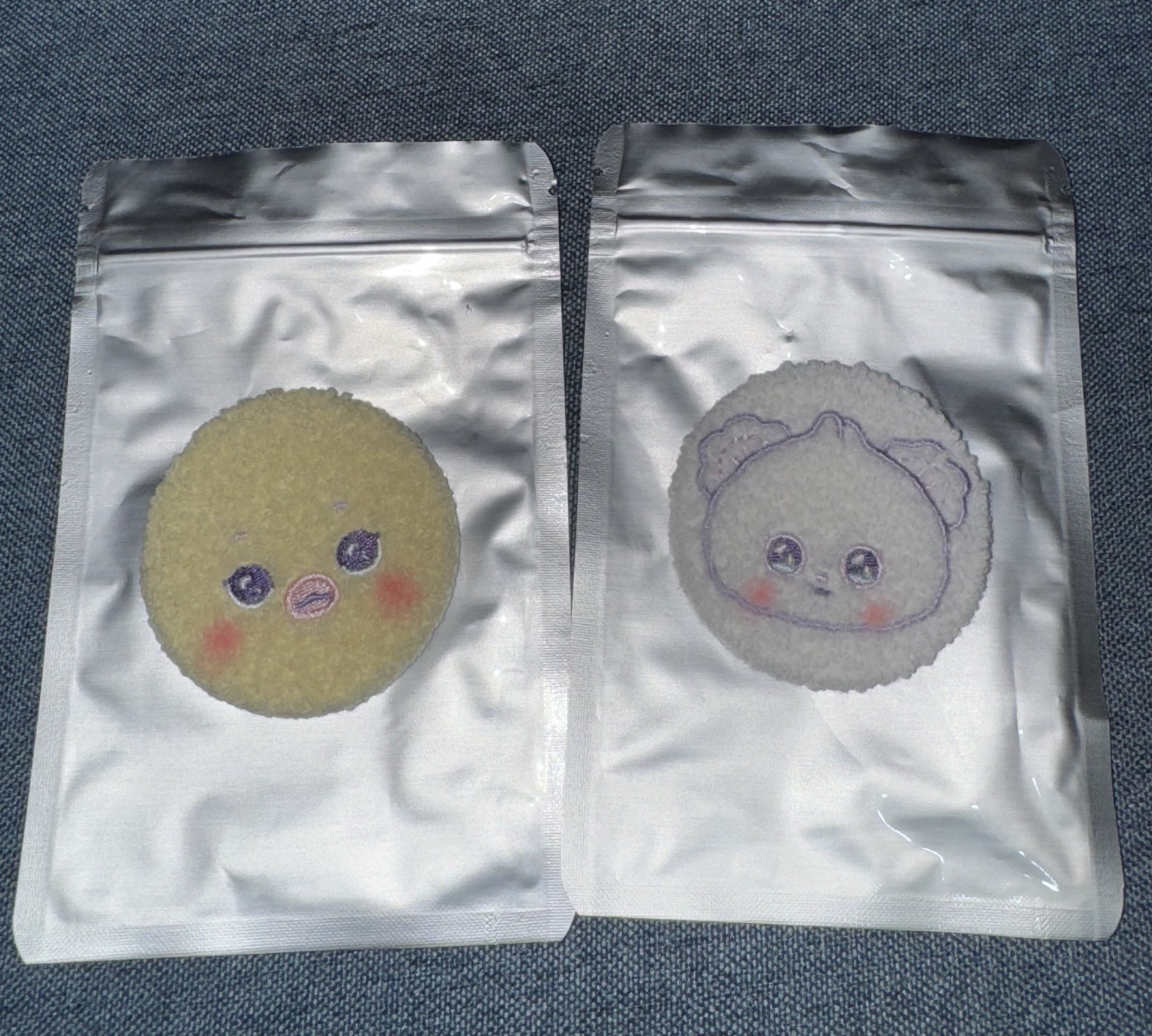 世巡 線下快閃 毛絨帽 卡套 扇子吊飾 毛絨徽章