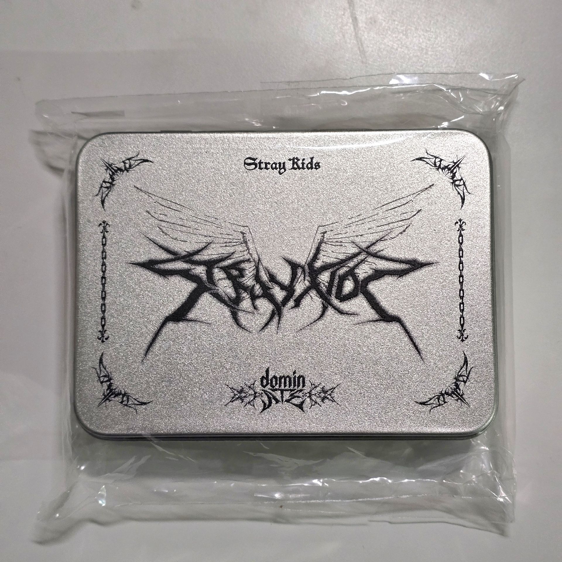 Stray Kids dominATE 第三場巡演官方周邊 (可重複使用貼紙)鐵盒套組