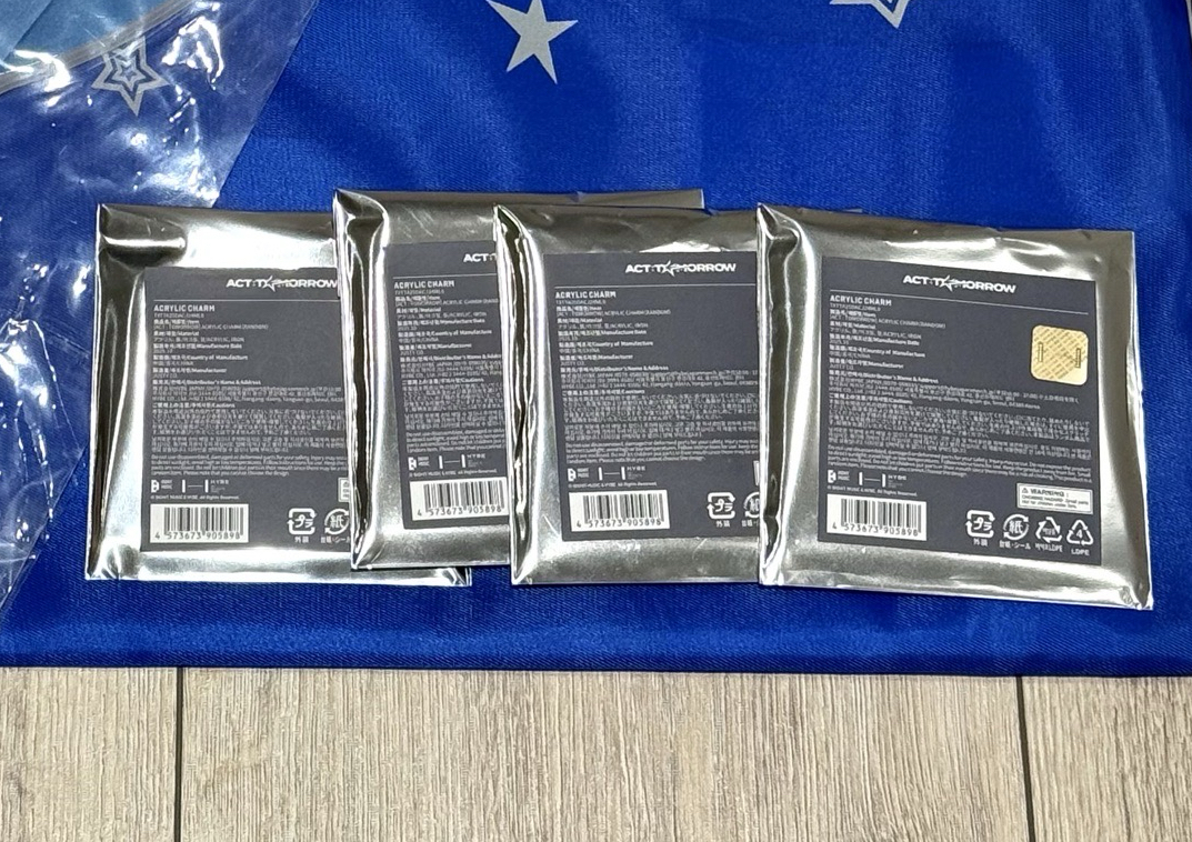 日巡未拆壓克力吊飾