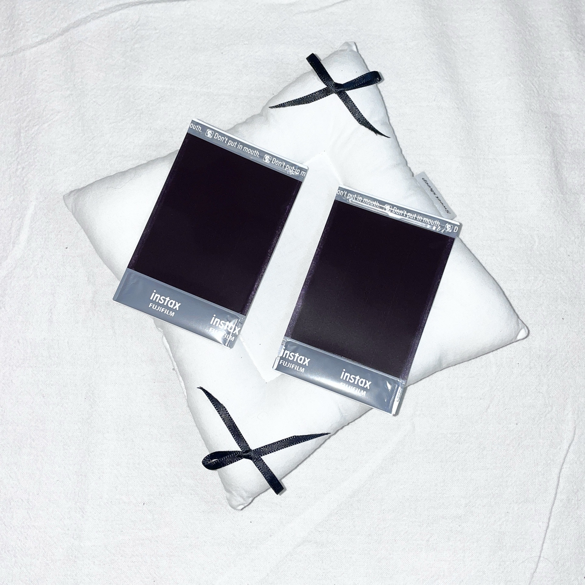 ⚪️𝙎𝙪𝙢𝙢𝙚𝙧 𝙏𝙤𝙜𝙚𝙩𝙝𝙚𝙧 隨機卡 拍立得 兩張不拆