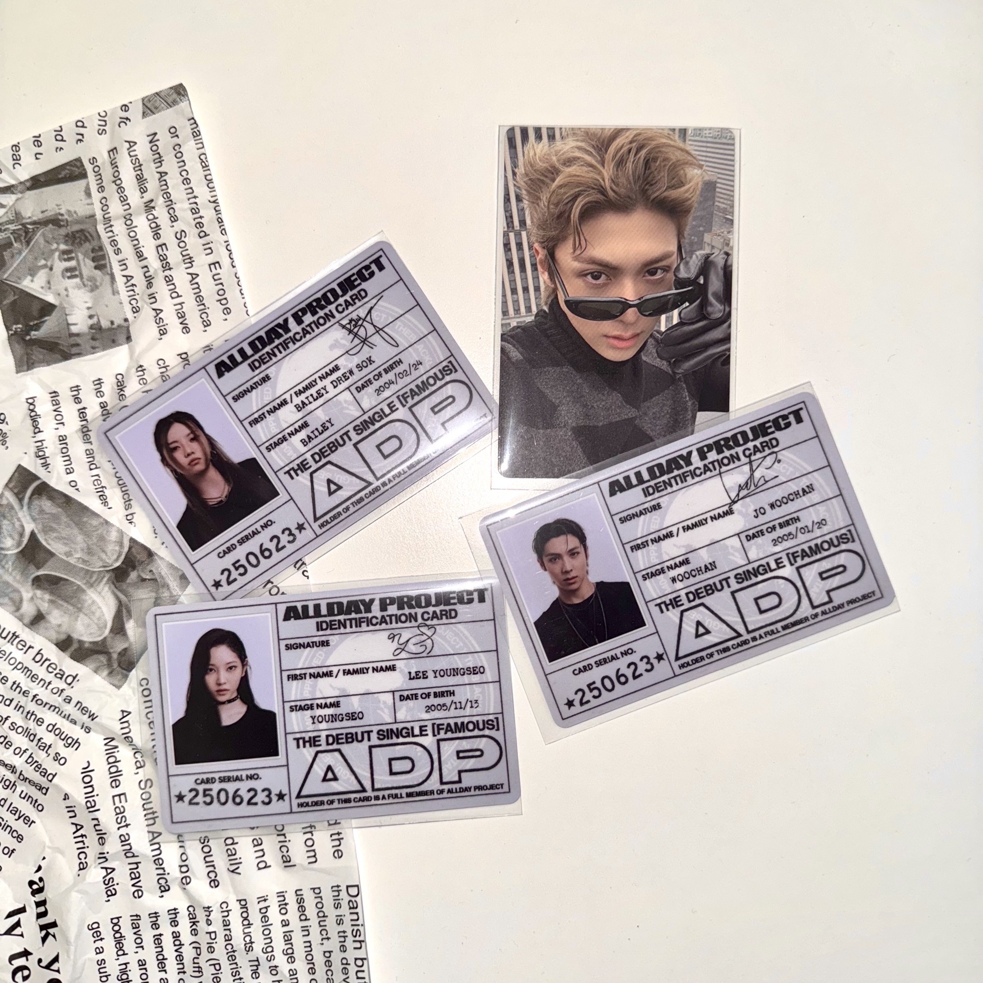 黑版海報親簽專現貨（未含圖一專卡）