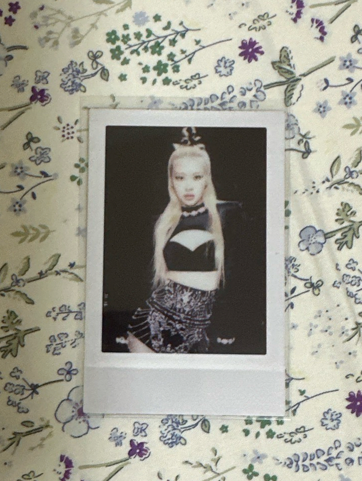 BORN PINK 專輯卡 Black ver.Pola A ver