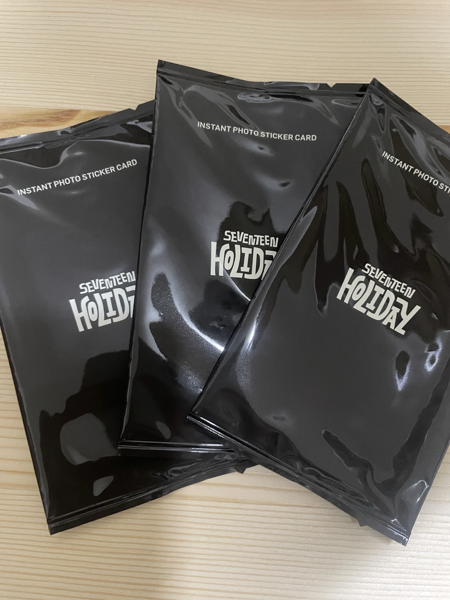 25‘FM HOLIDAY 未拆卡包 拍立得