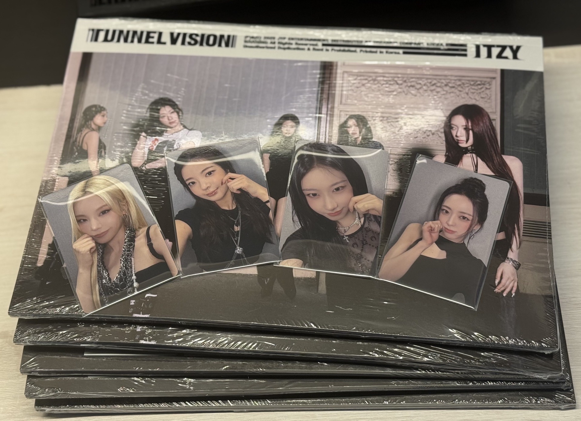 Itzy TNVS塔店簽售特典（一卡一專，PB版本隨機）