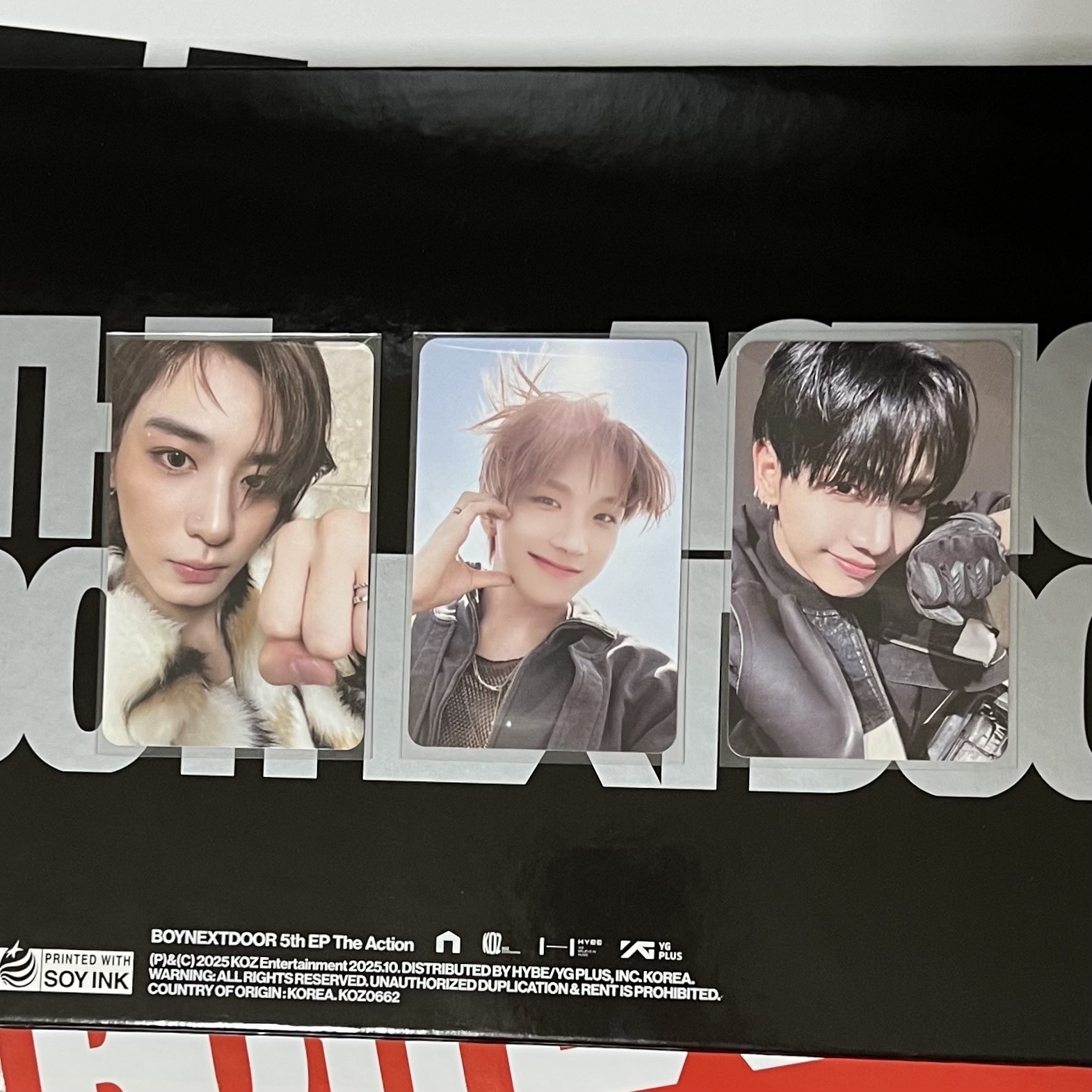 The Action專輯小卡、小物