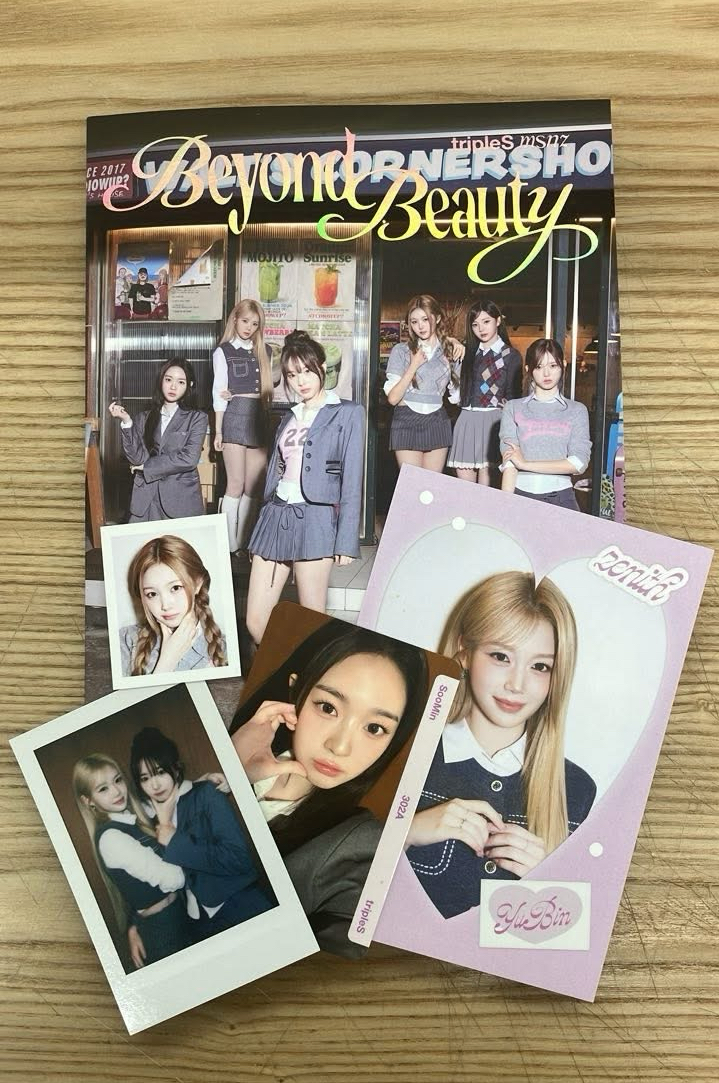 tripleS Zenith 全專