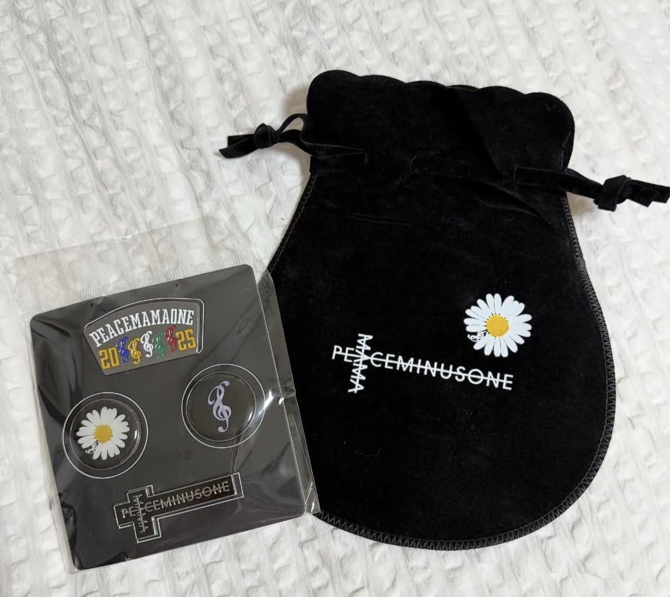 PEACEMAMAONE徽章組