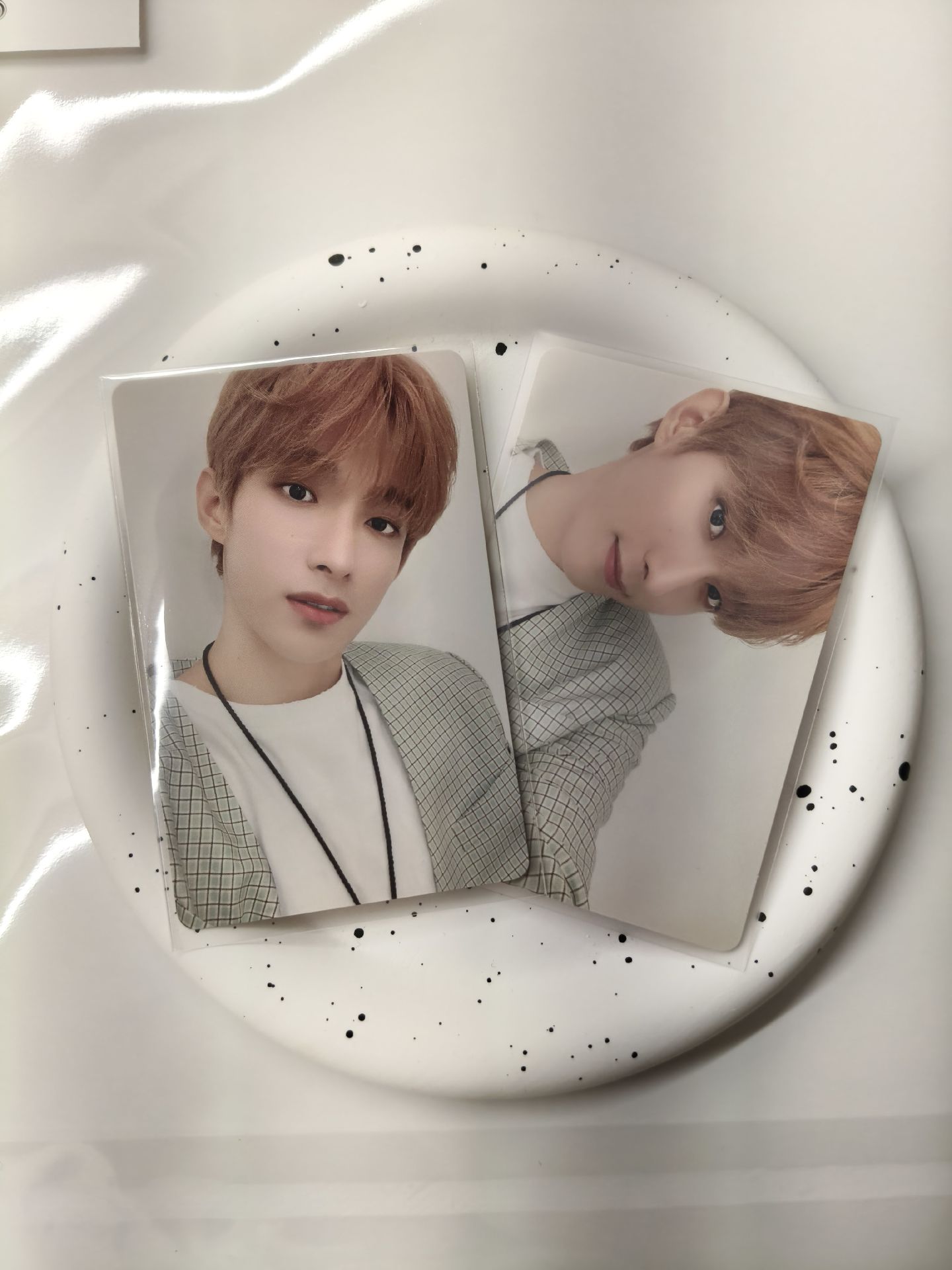 not alone專輯卡 兩張一起不拆