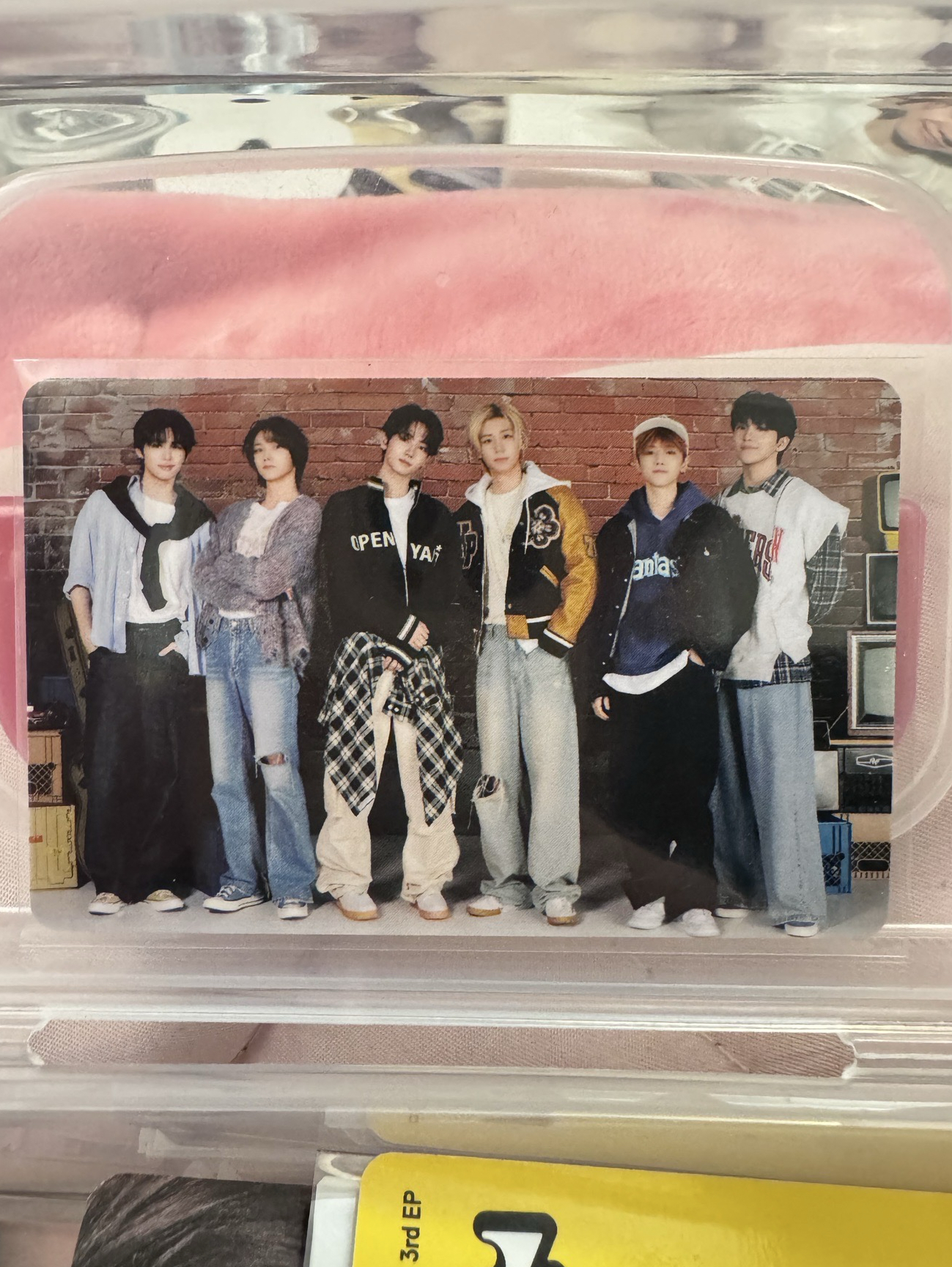 六個一般高的團卡