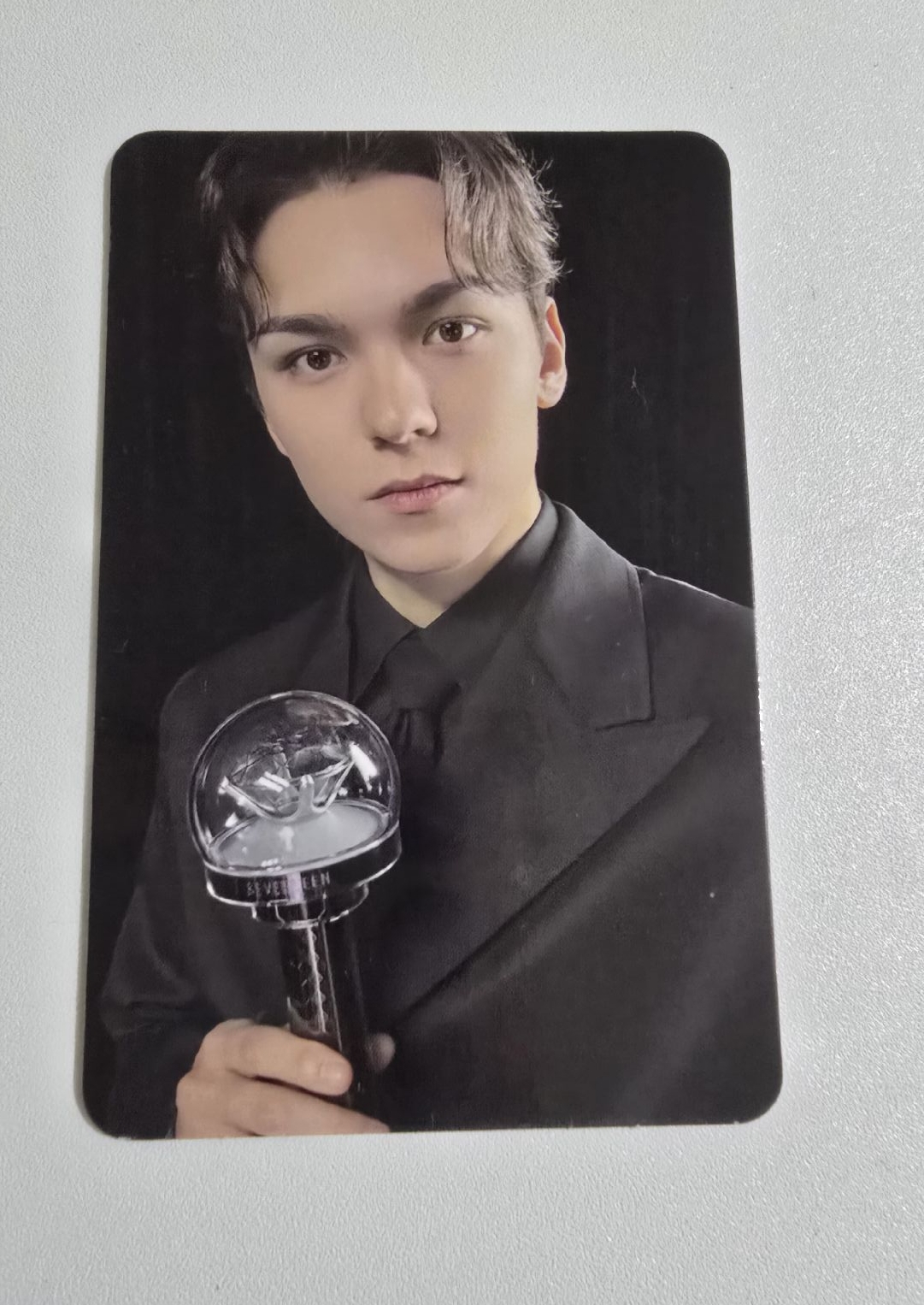 率哥克拉粽 稱職黑色代言人 亞巡卡背  Vernon