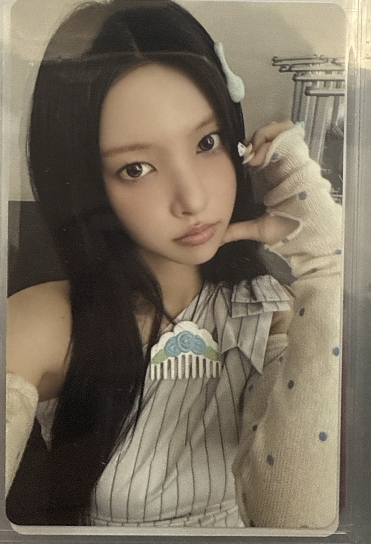 NOT CUTE ANYMORE 專輯卡 NOT CUTE B ver.  yunah 