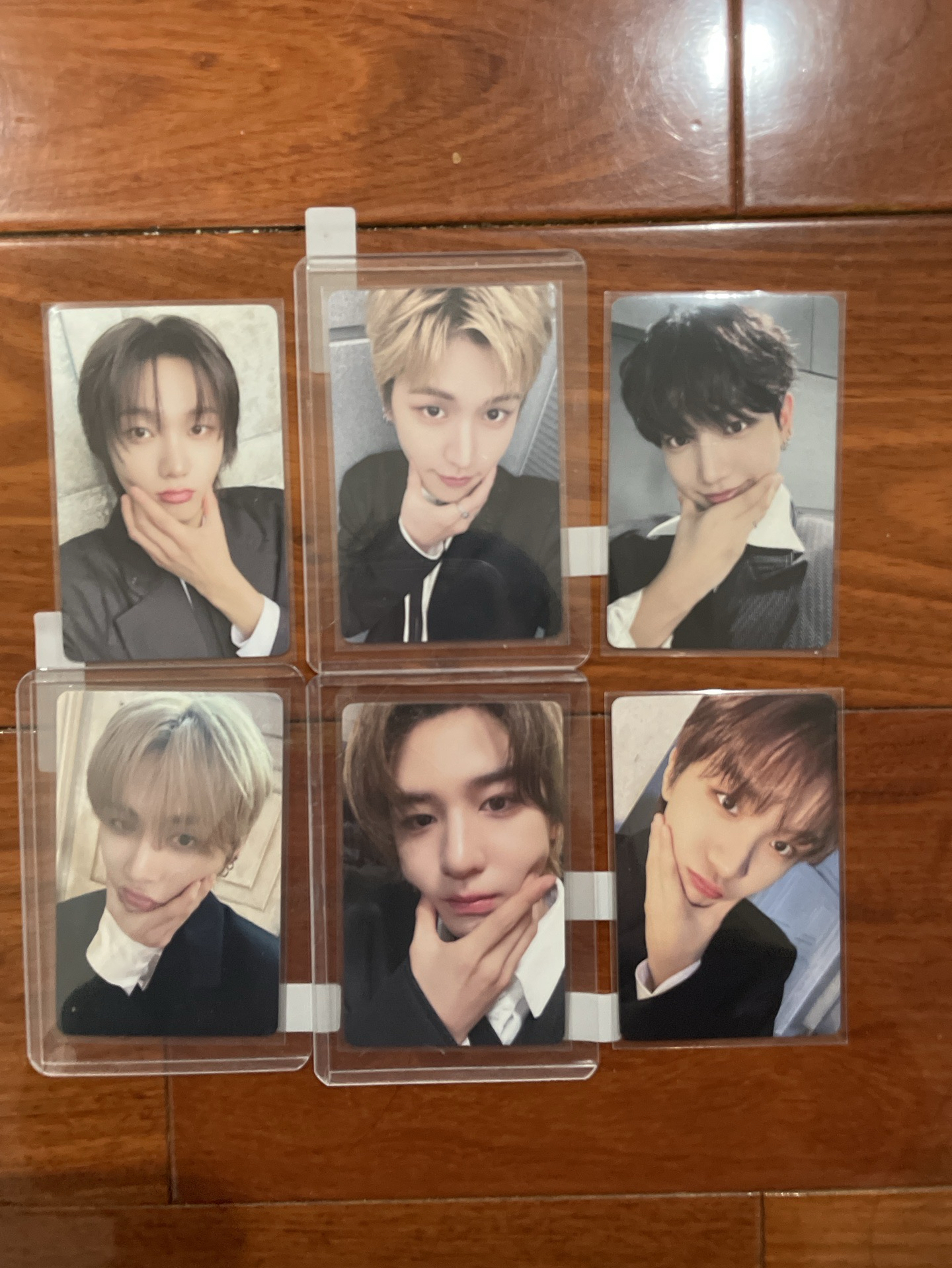 現貨 boynextdoor 一直娛5.0啊貢包一套 送8張專輯