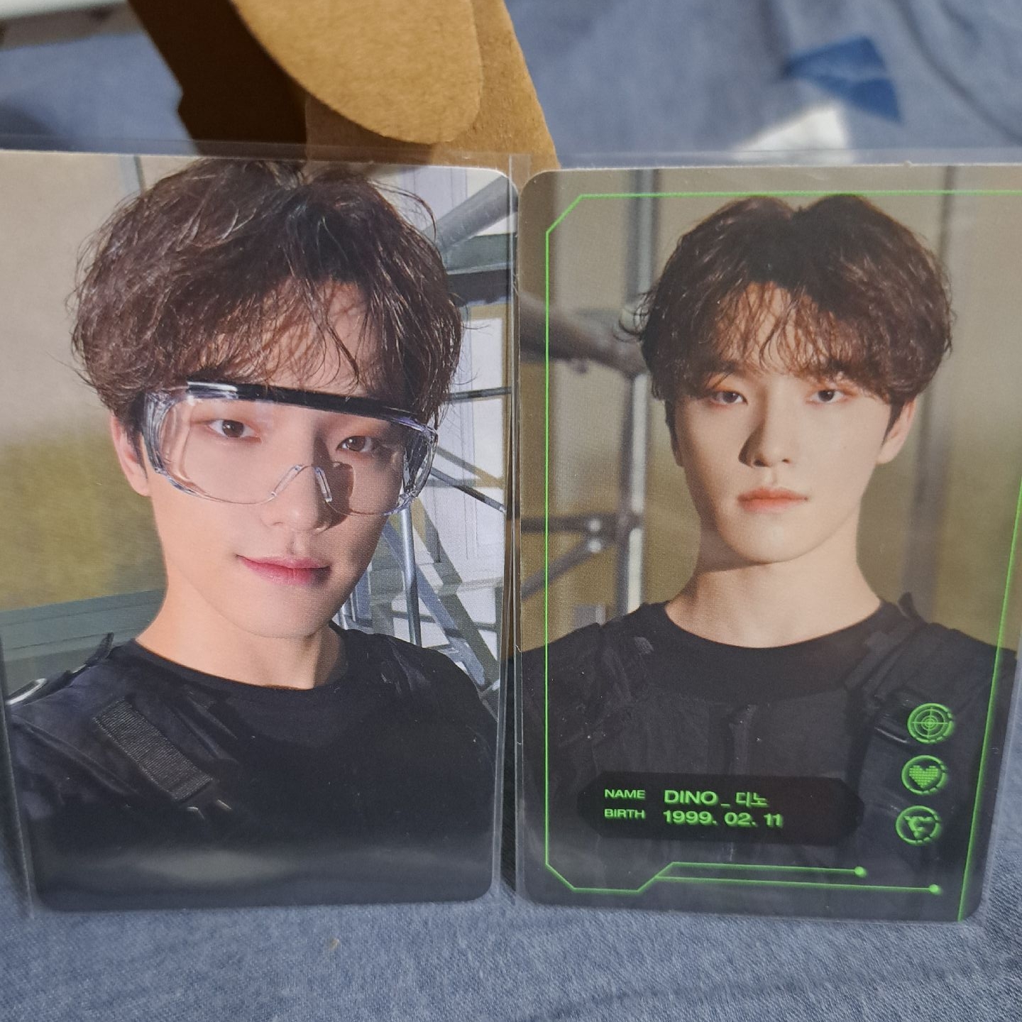 兩張一組（含證件照）