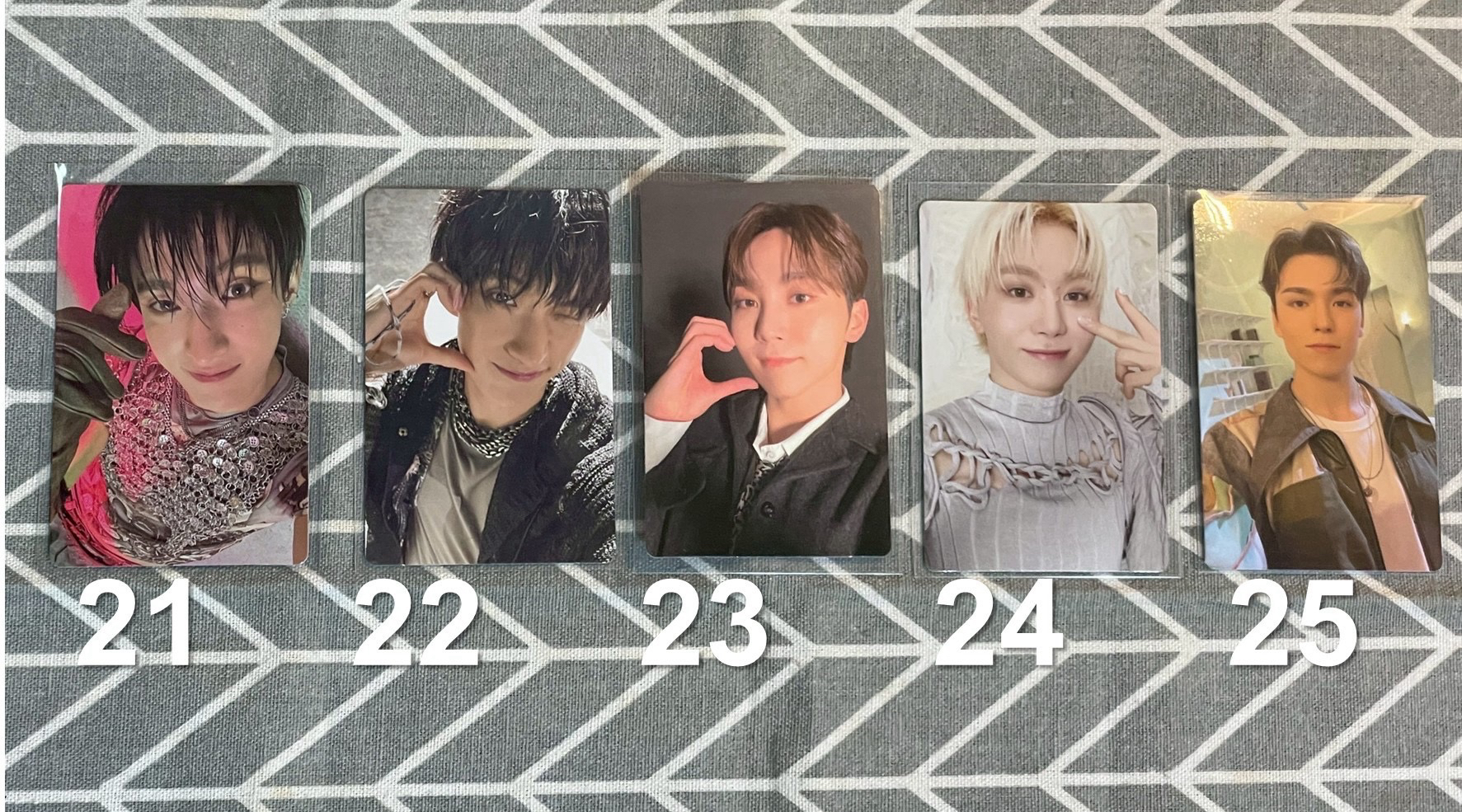 💎小卡、其他周邊便宜出清（弟line）