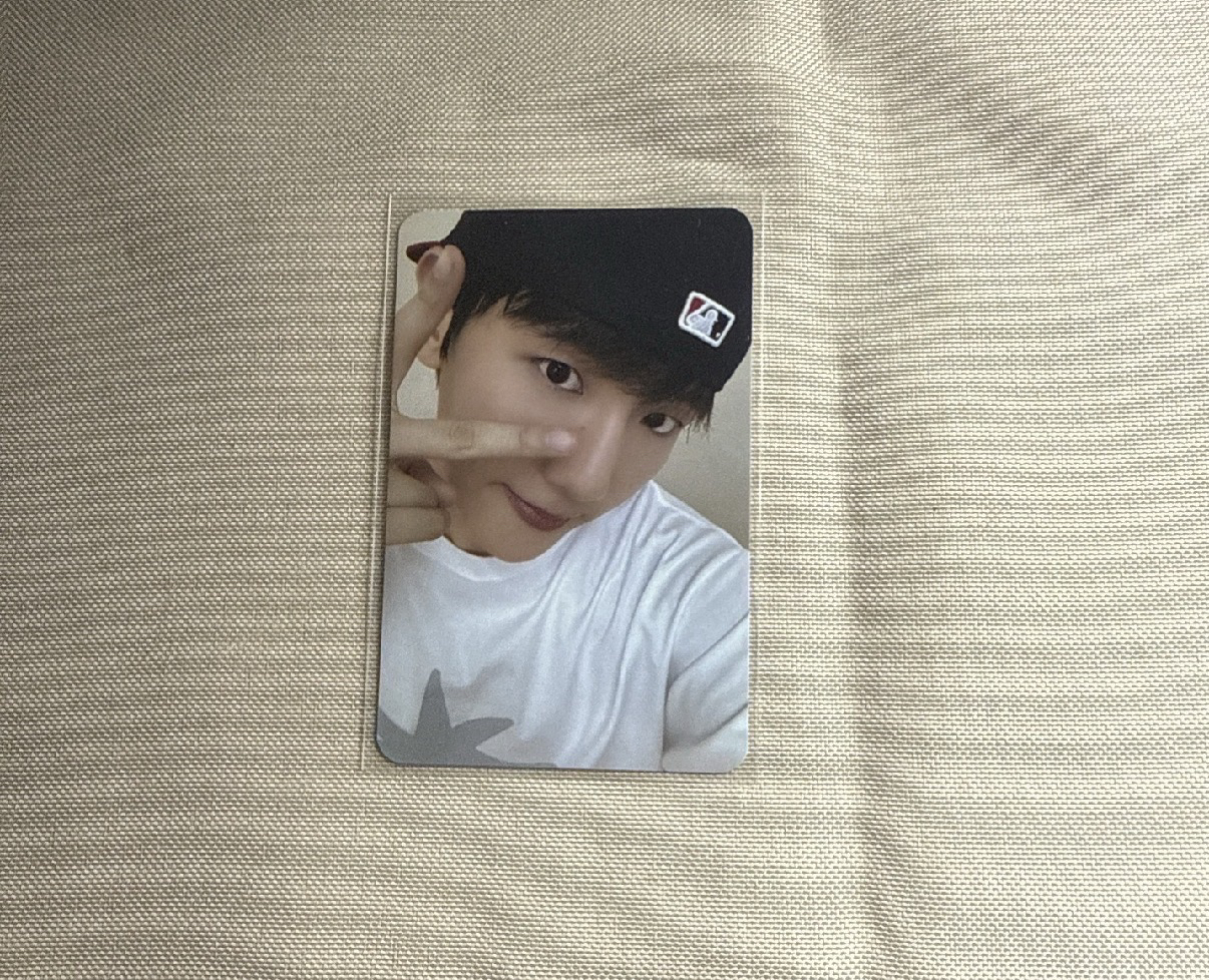 2024 BAEKHYUN BIRTHDAY CAFE 'STOCK : 0506' 隨機卡 