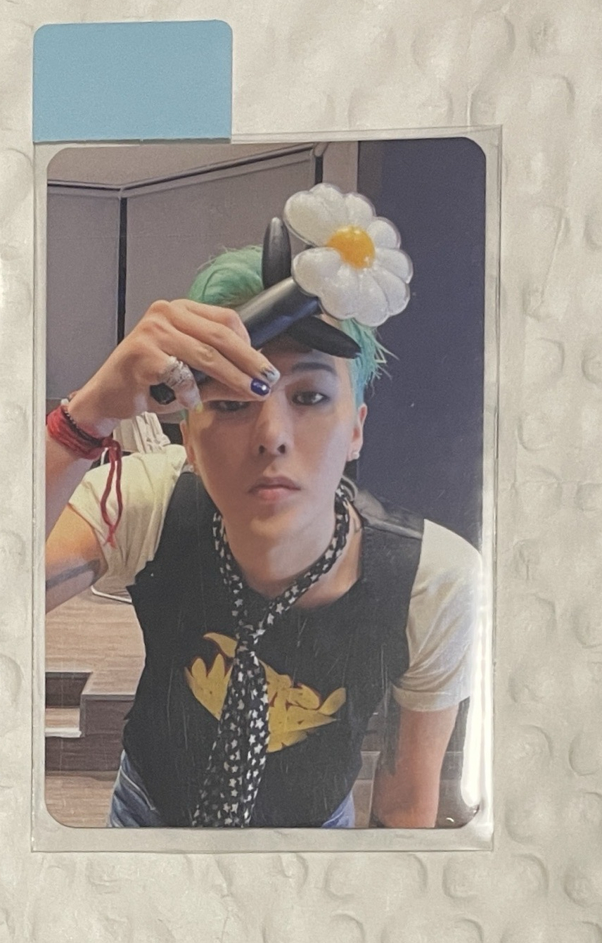 G-Dragon台北展覽地墊附滿額卡一張