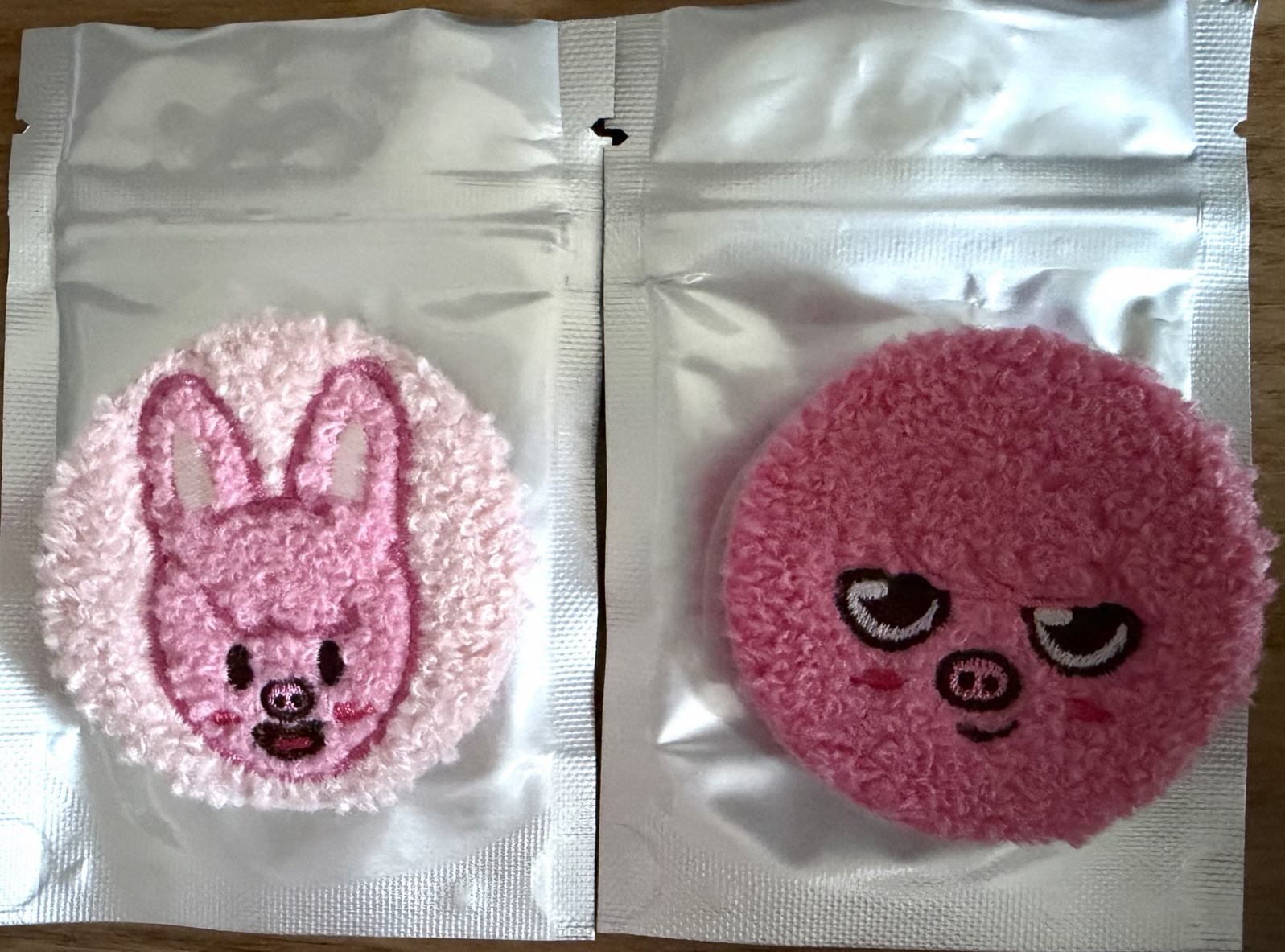 五期飯咪 毛絨徽章 彬