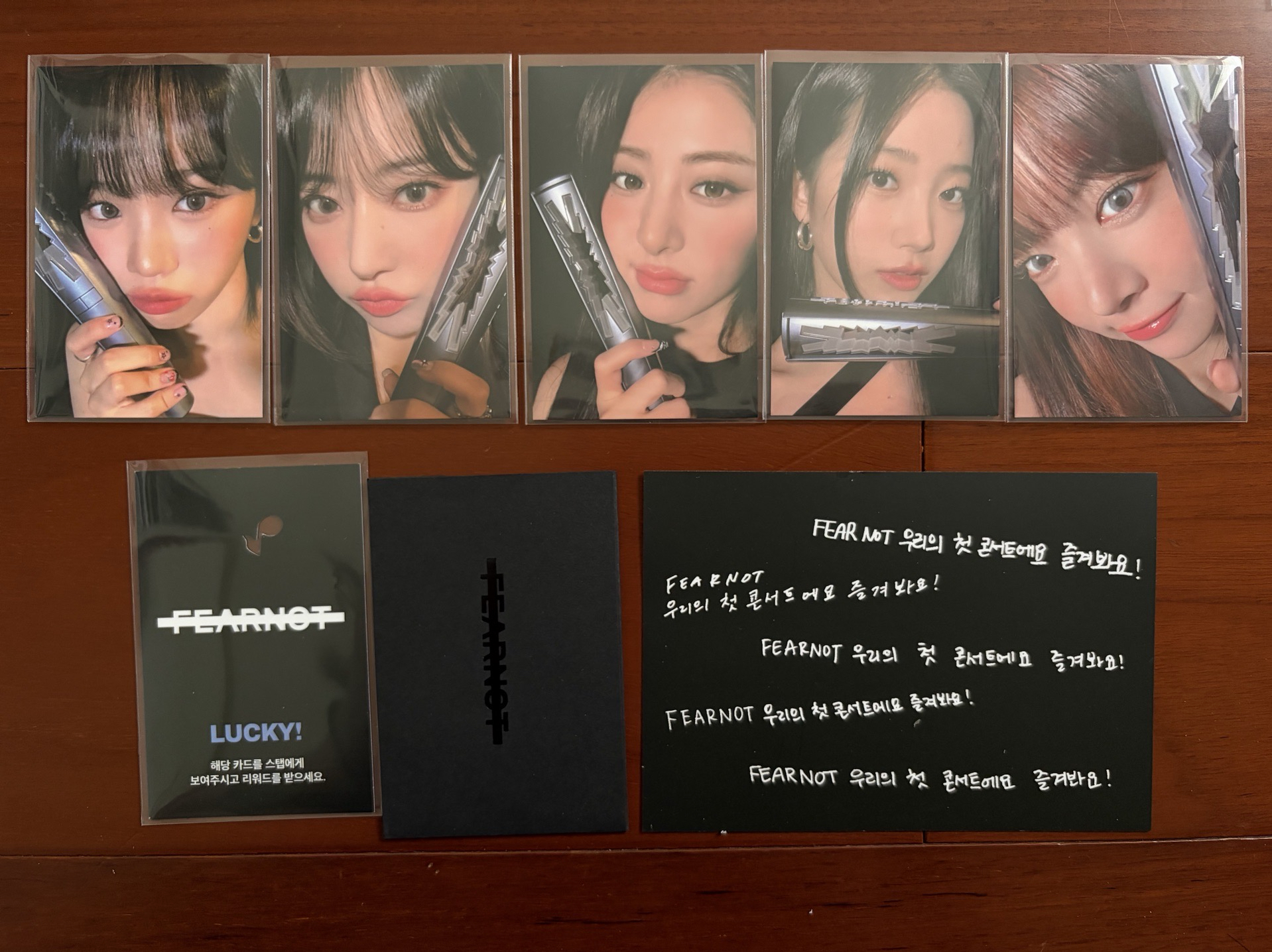 整套出 LE SSERAFIM 23‘亞巡 入場卡 / 場限卡 首爾zone卡 含 幸運卡 手寫卡