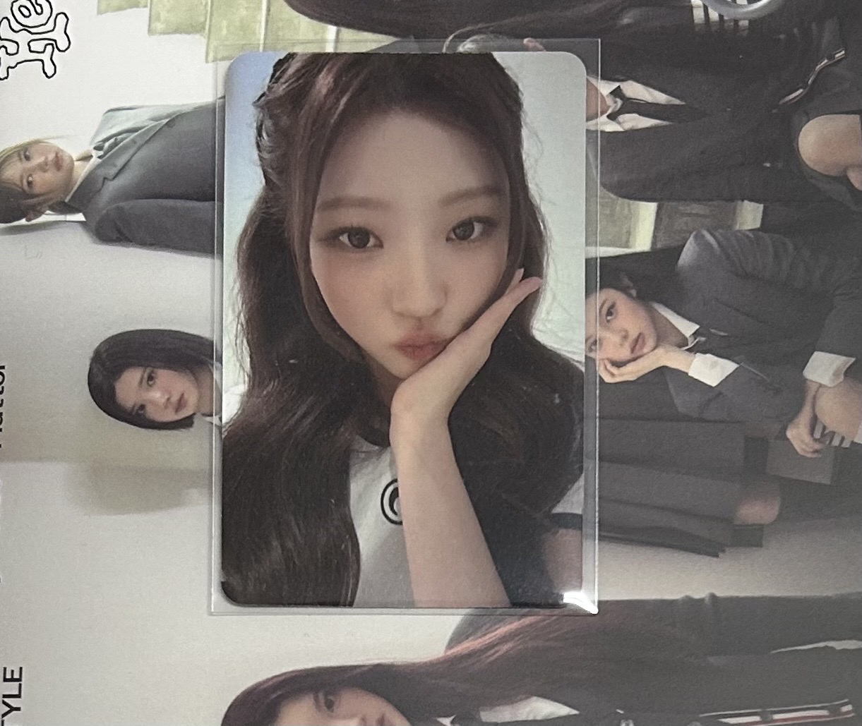 Hearts2Hearts Stella sr1.0簽售卡