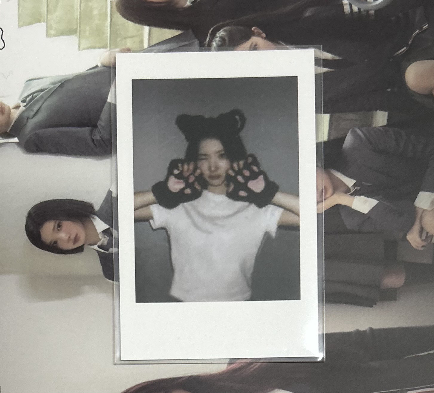 Hearts2Hearts Jiwoo EL貓抓拍立得