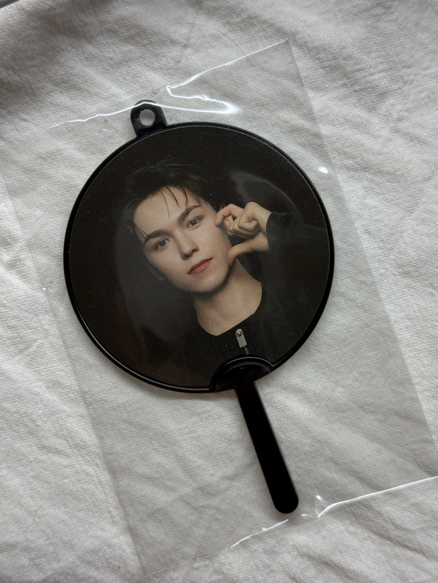 Follow again 小扇 小黑扇