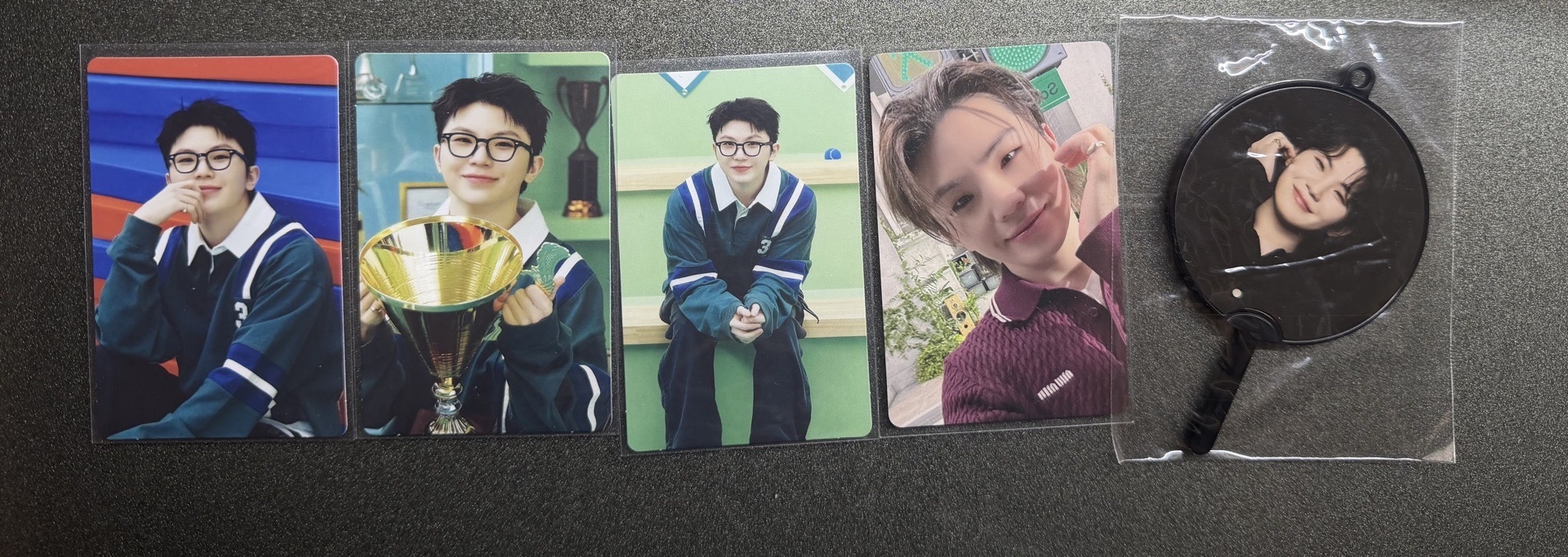 勳盤+小扇+其他成員小卡5張