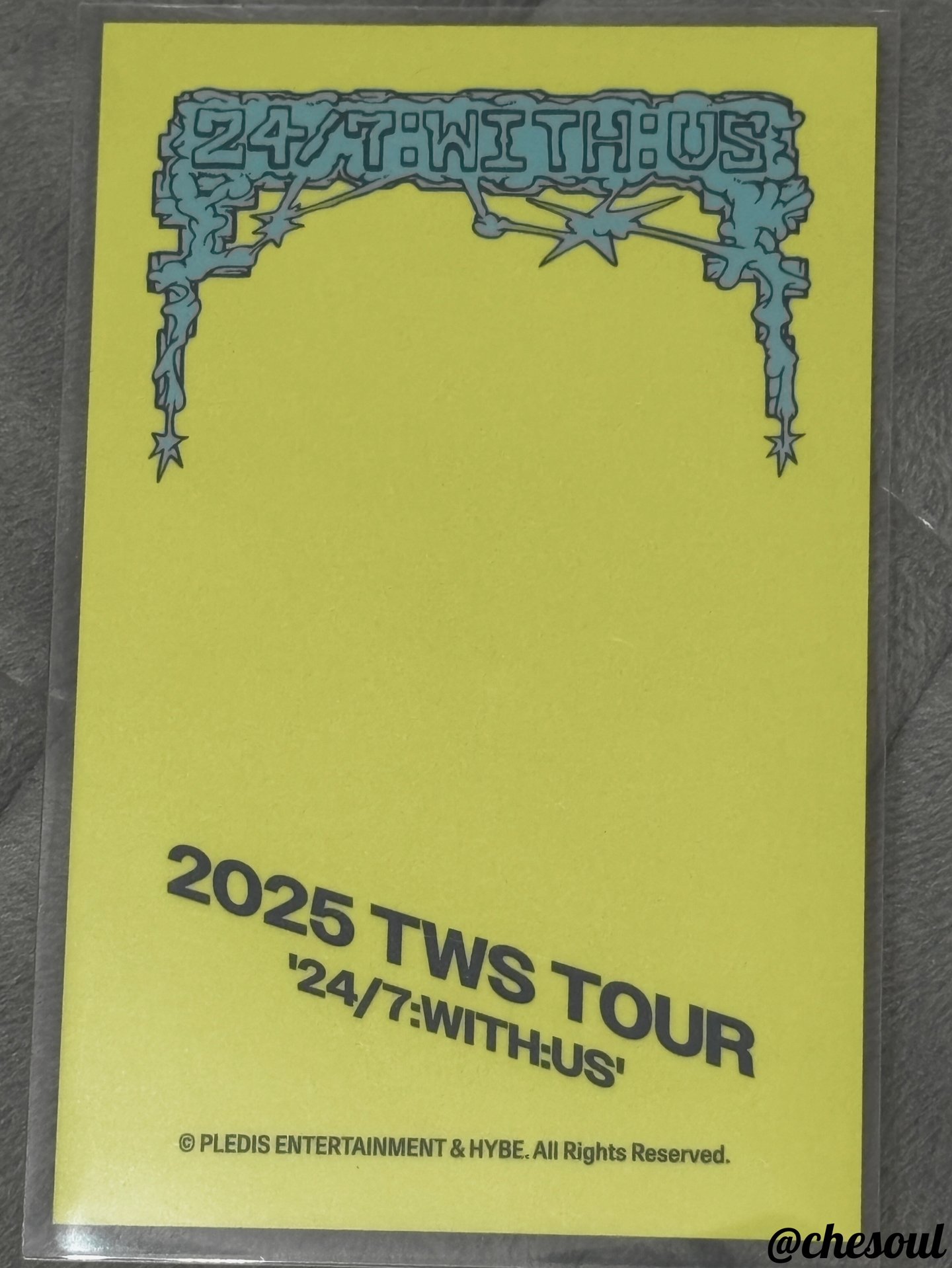 穿著棒球外套的道勳