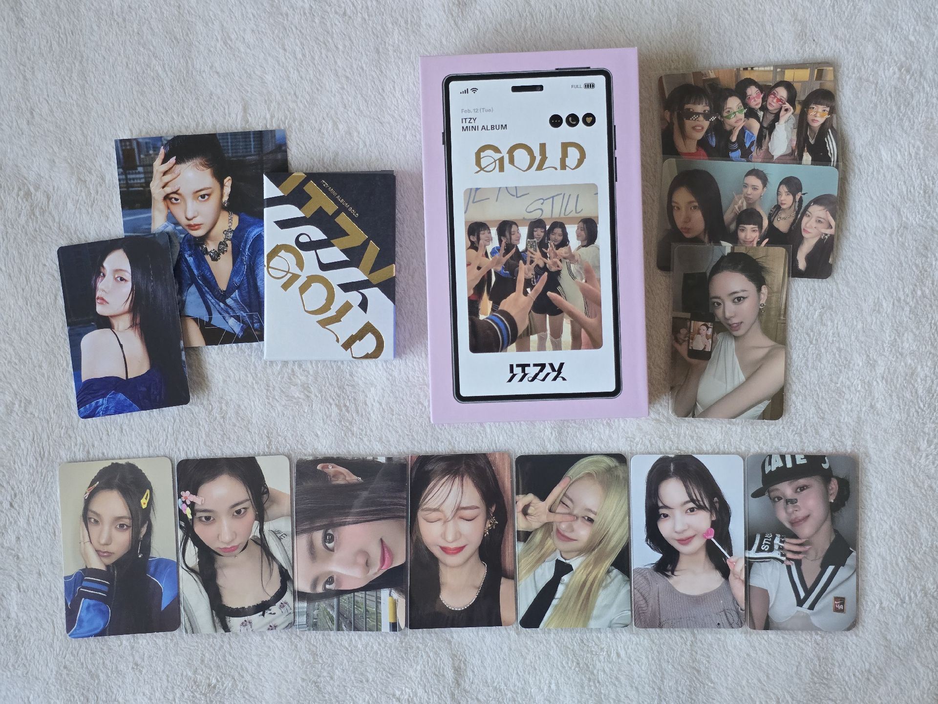 ITZY GOLD PHONE BOX 電子專 專卡 特典卡