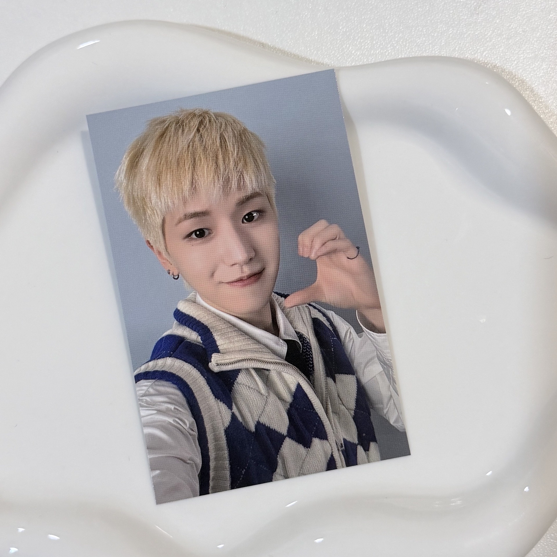 ONEDOORful DAY 衣服卡 常赫 RIWOO