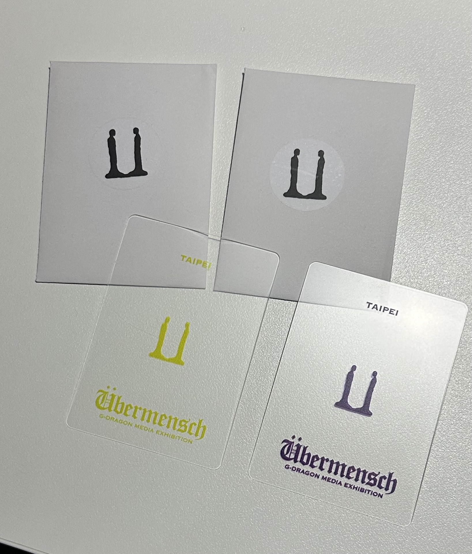 Übermensch 展覽卡/綠、紫