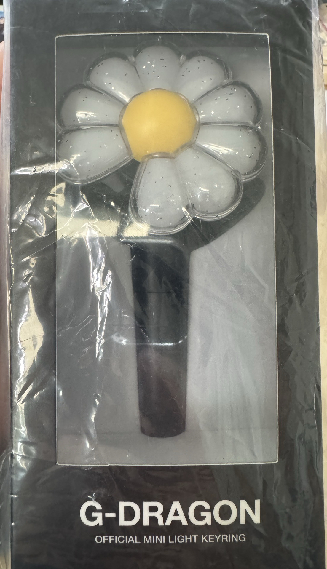 GD權志龍小黑花跟展覽藍帽～