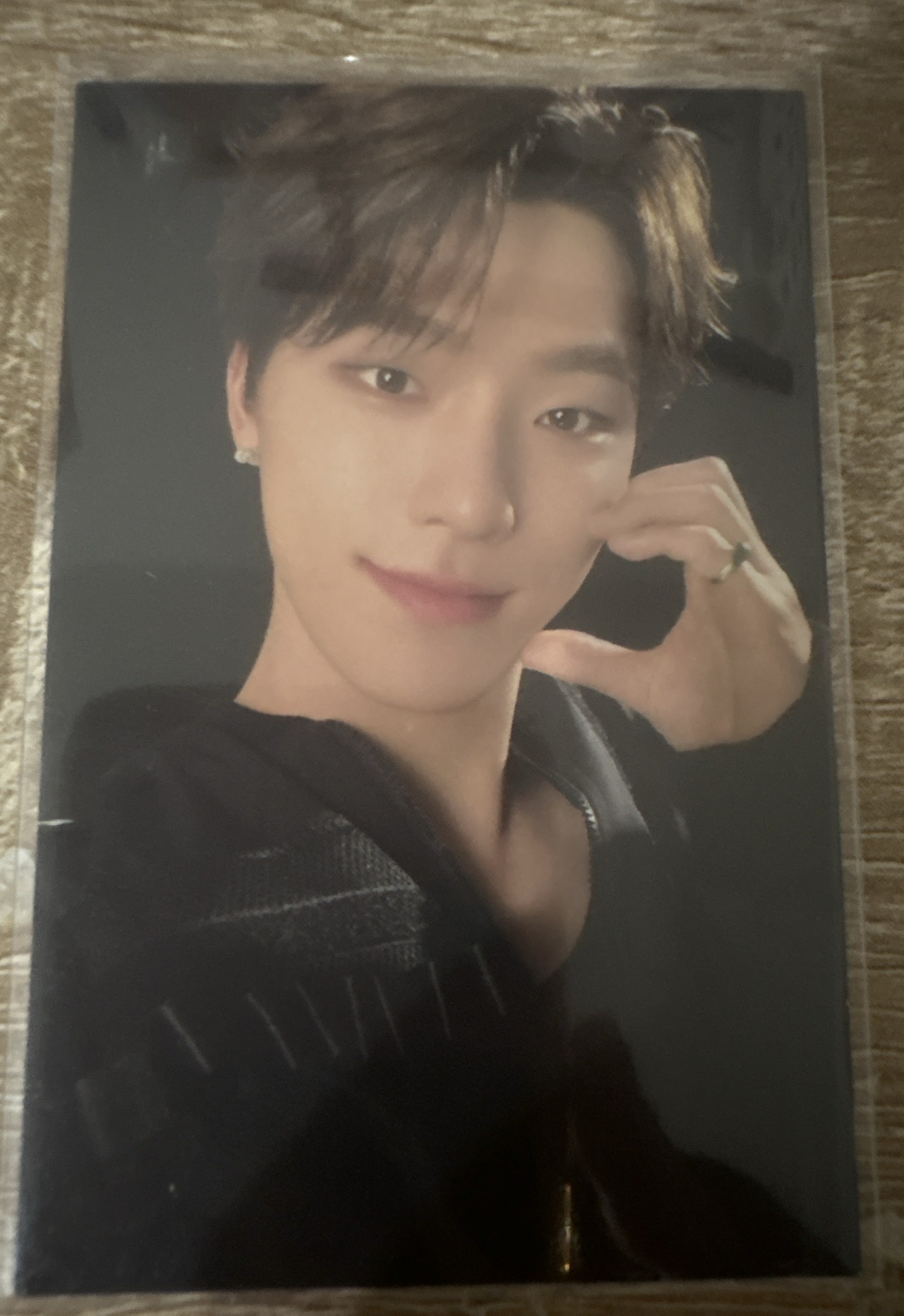 FOLLOW AGAIN 外套卡 燦