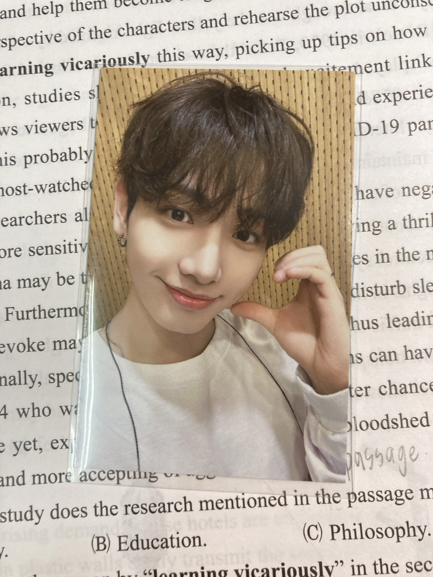 小狗在等努那帶他回家