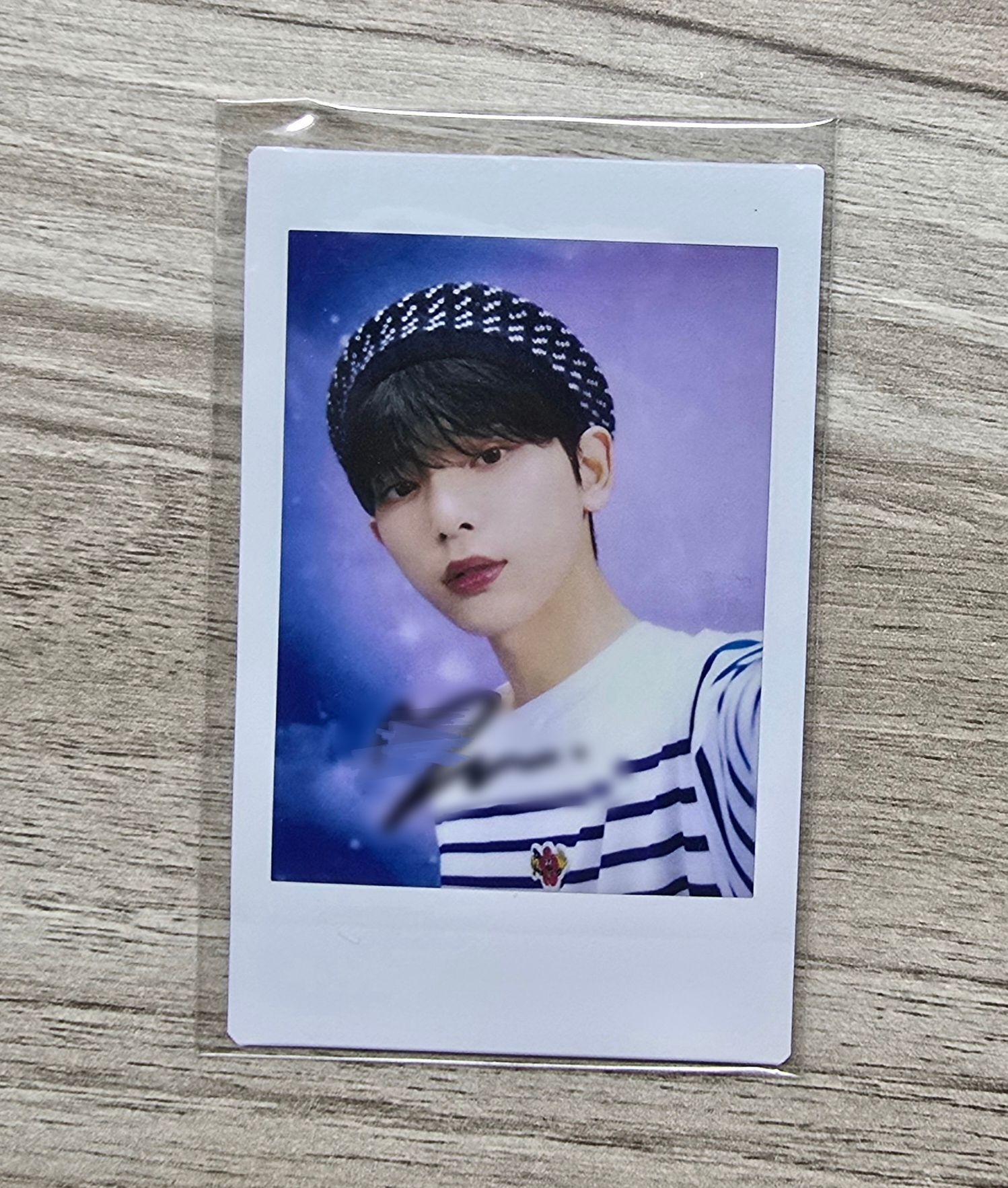 月波親簽拍立得