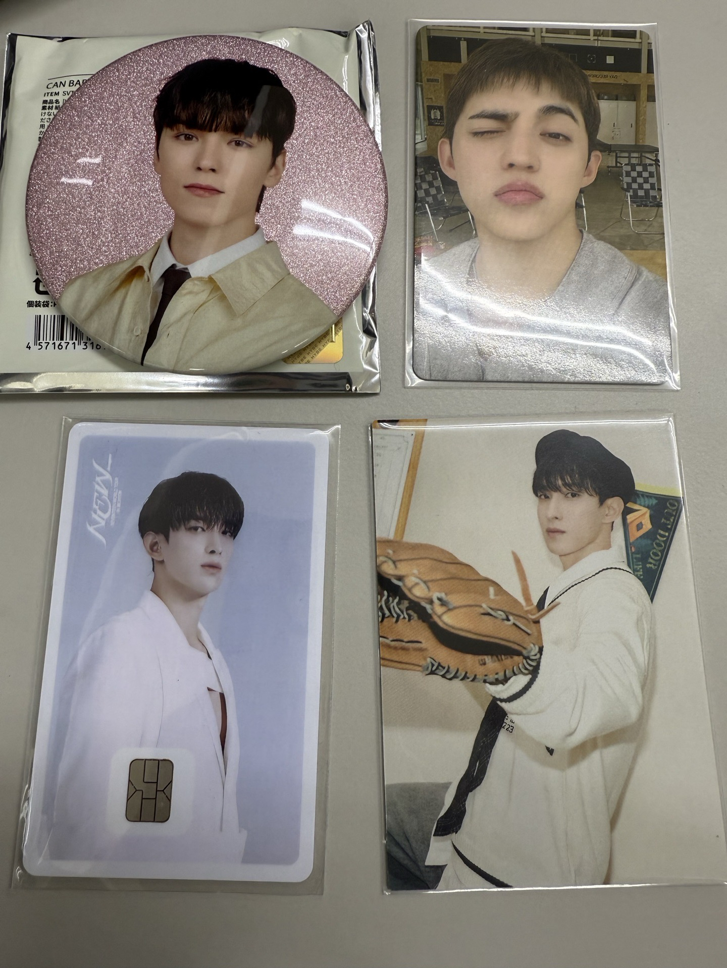 喆日巡續會卡 namane碩 日FM徽章率 隨機卡包碩