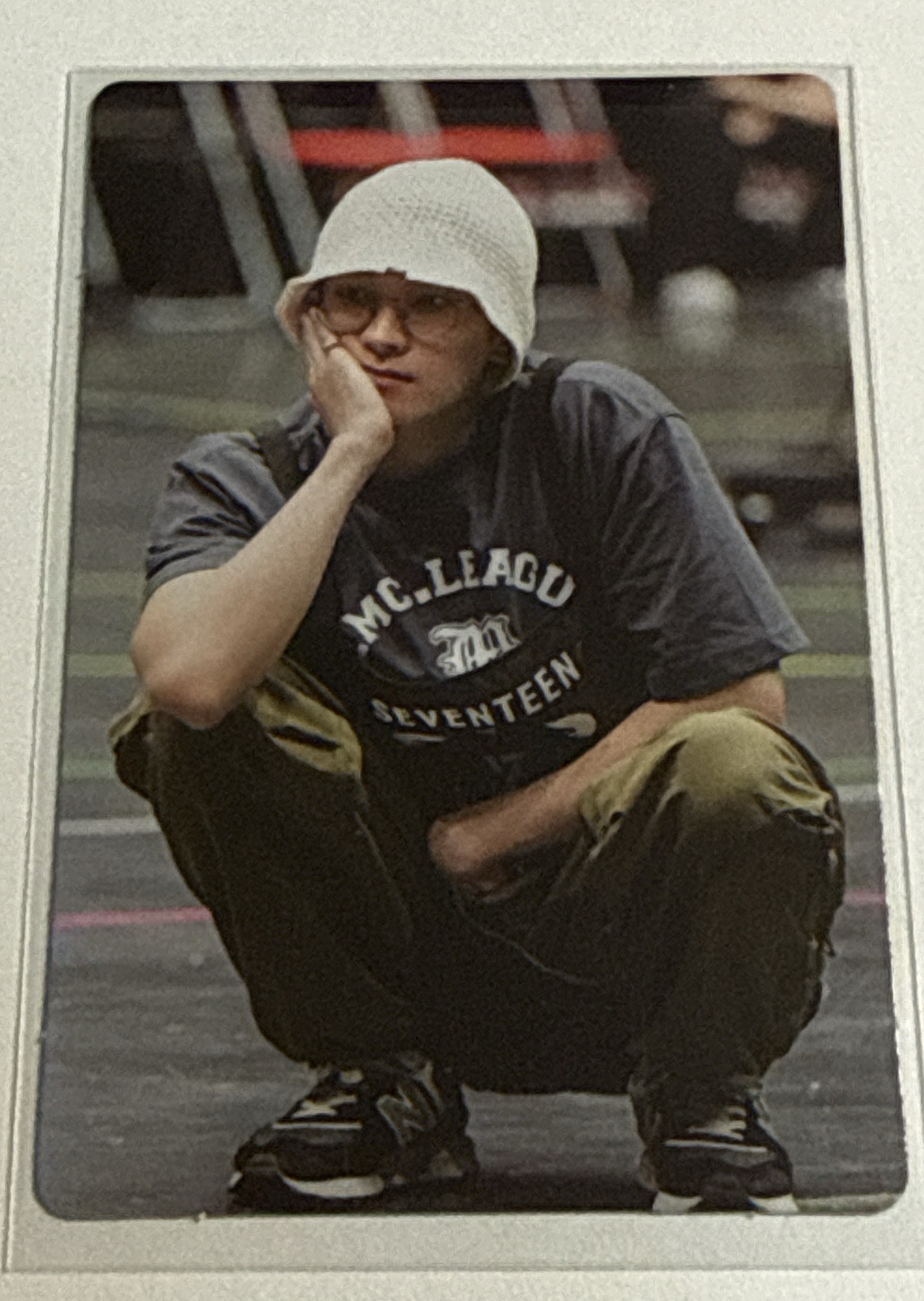 FOLLOW FELLOW 隨機卡 