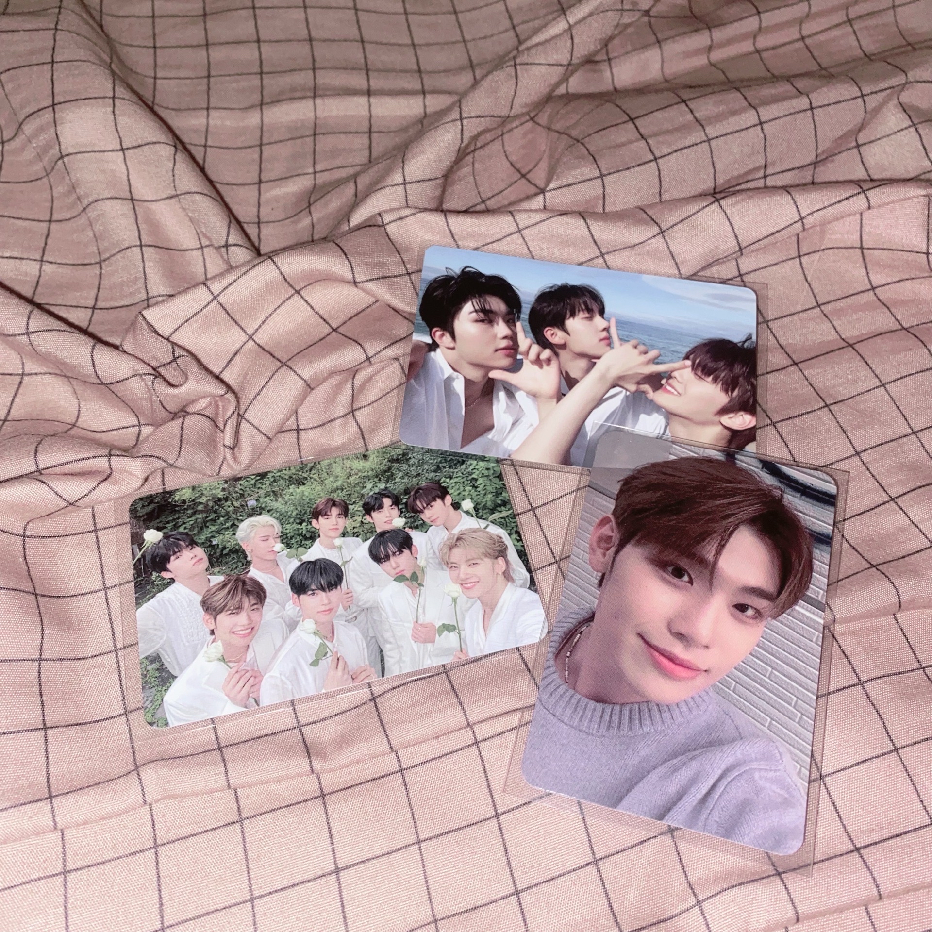 泰泰紫色衣服/團體卡