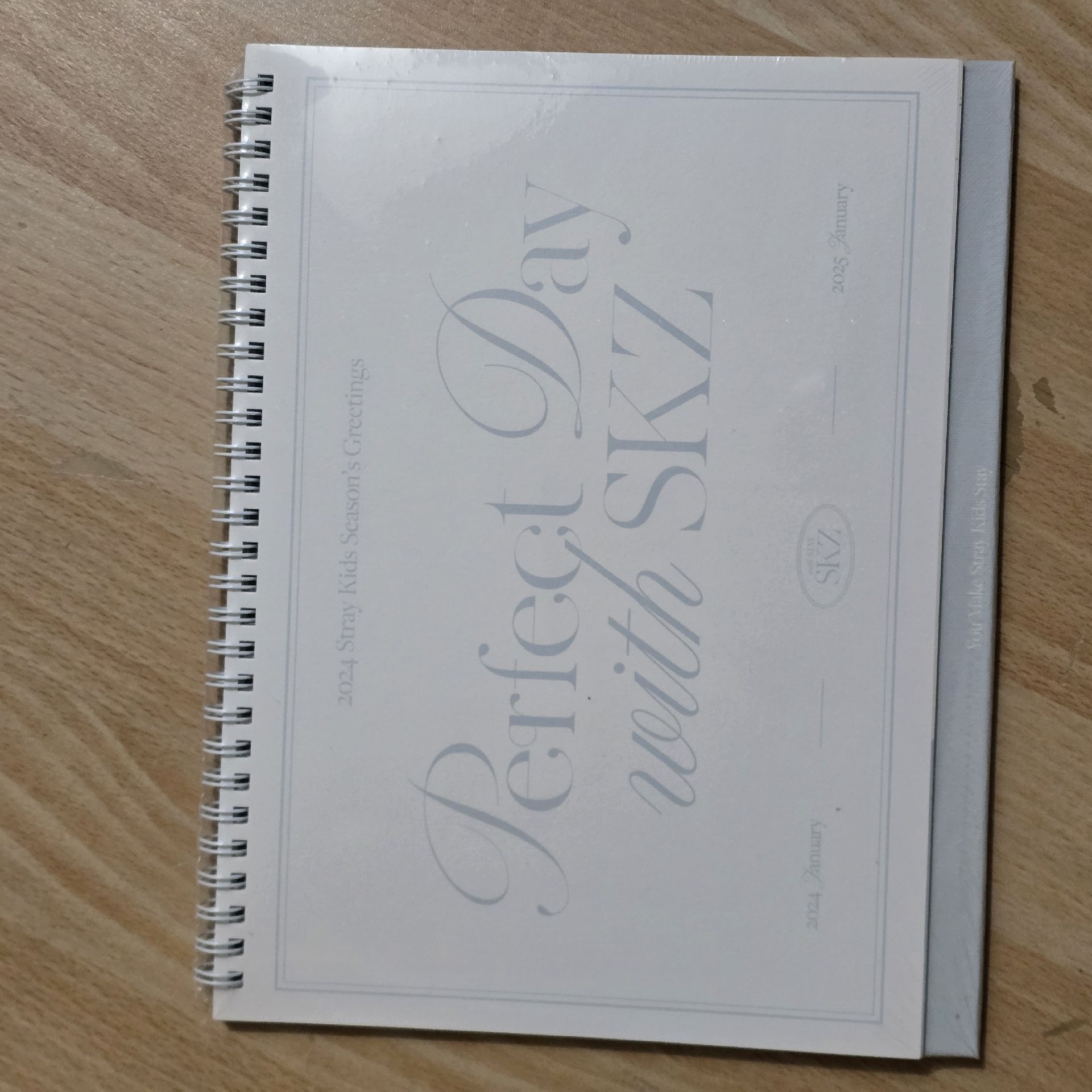 Stray Kids 2024 SEASON'S GREETINGS'PerfectDayWithSKZ'桌曆／記事本