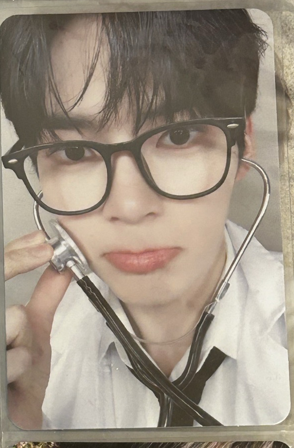 特典、專卡（多彬昊，🌟需多帶旭來雄）