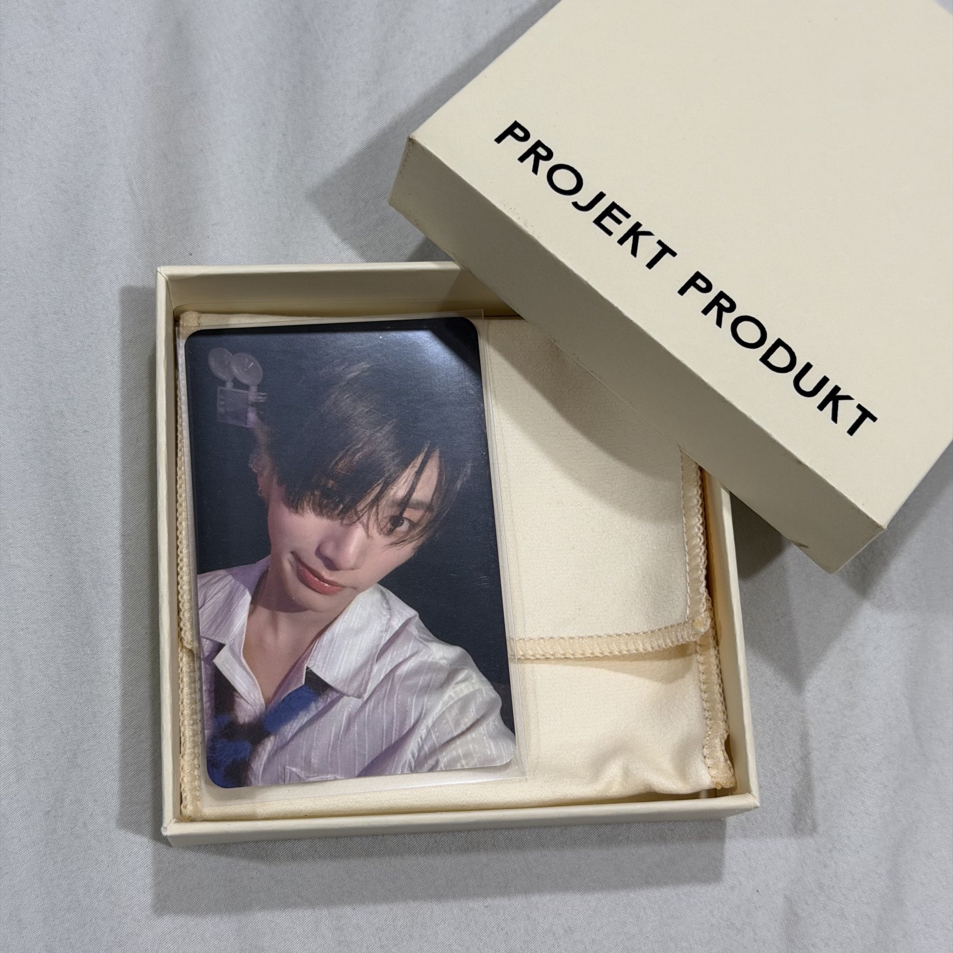 HOW? YT m2b 回歸秀 直播卡 