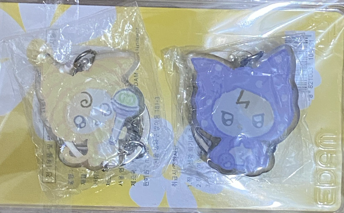 IU 8期快閃店 扭蛋吊飾