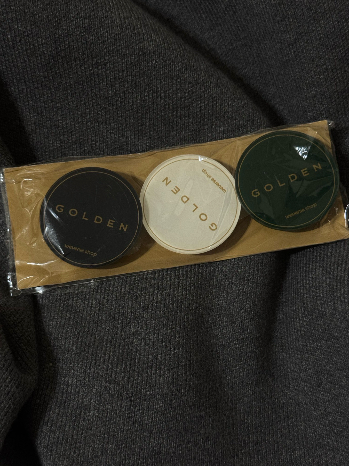 國｜GOLDEN wvs 預購特典 手機支架 