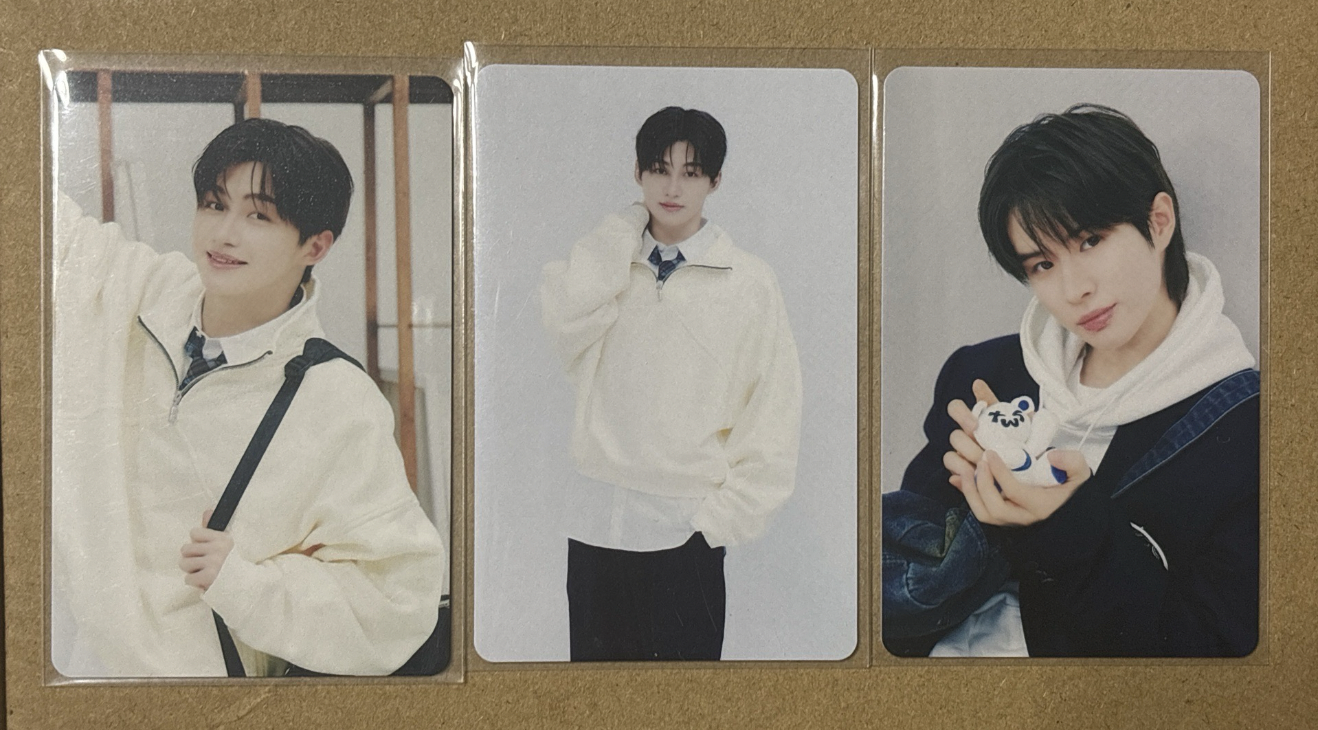 TWS 25‘日本FM 官拍卡包卡