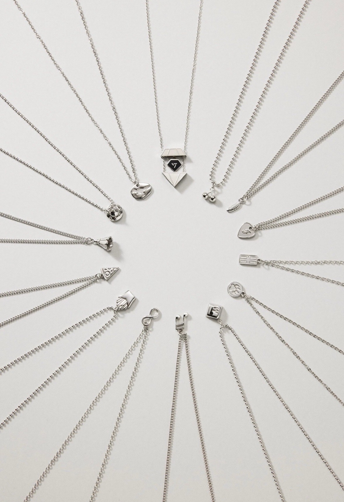 燦 九週年項鍊 現貨 全新未拆