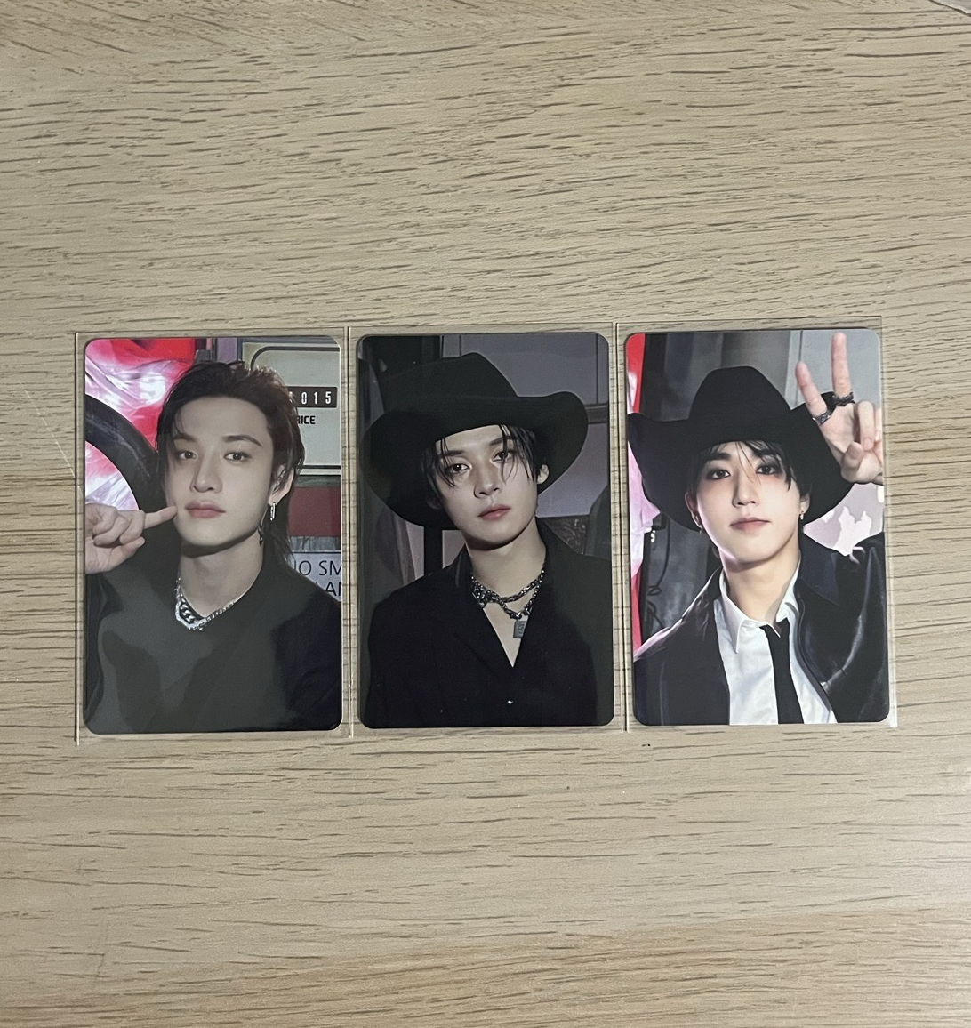 外套卡 燦 旻 城